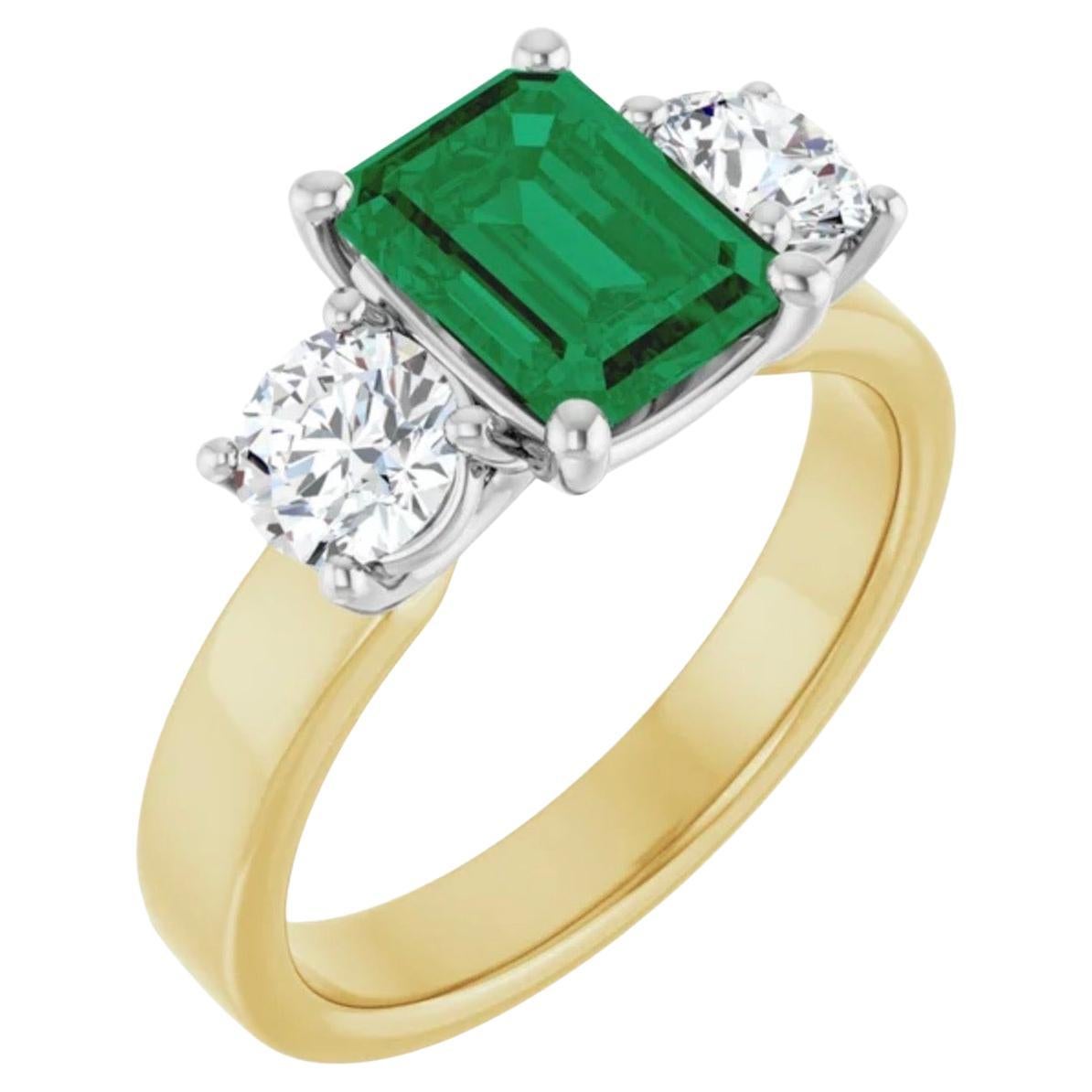 Art Deco 2.00 Carats Emerald Diamond Engagement Ring 18K White/Yellow  For Sale