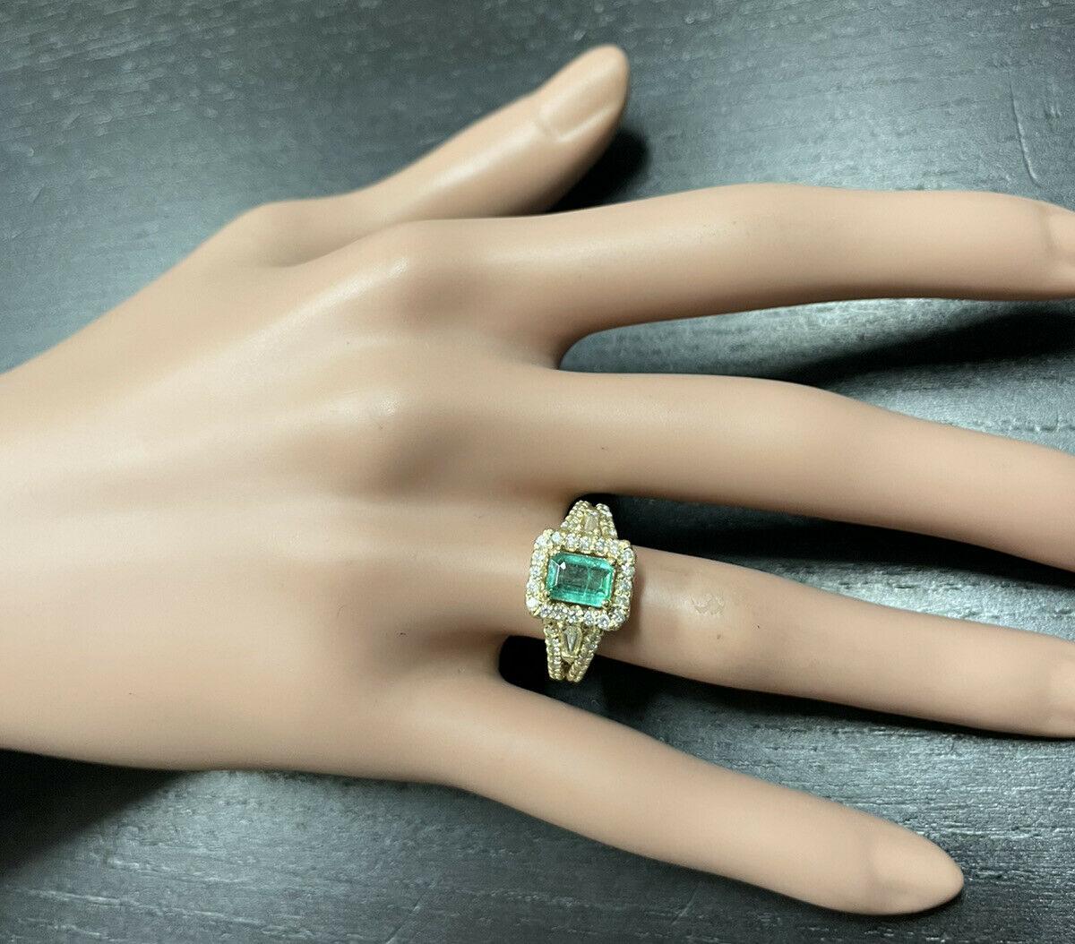 Women's 2.00 Carats Natural Emerald and Diamond 14K Solid Yellow Gold Ring For Sale