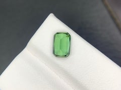 2,00 Carati di tormalina naturale sfusa di colore verde bluastro Gemma