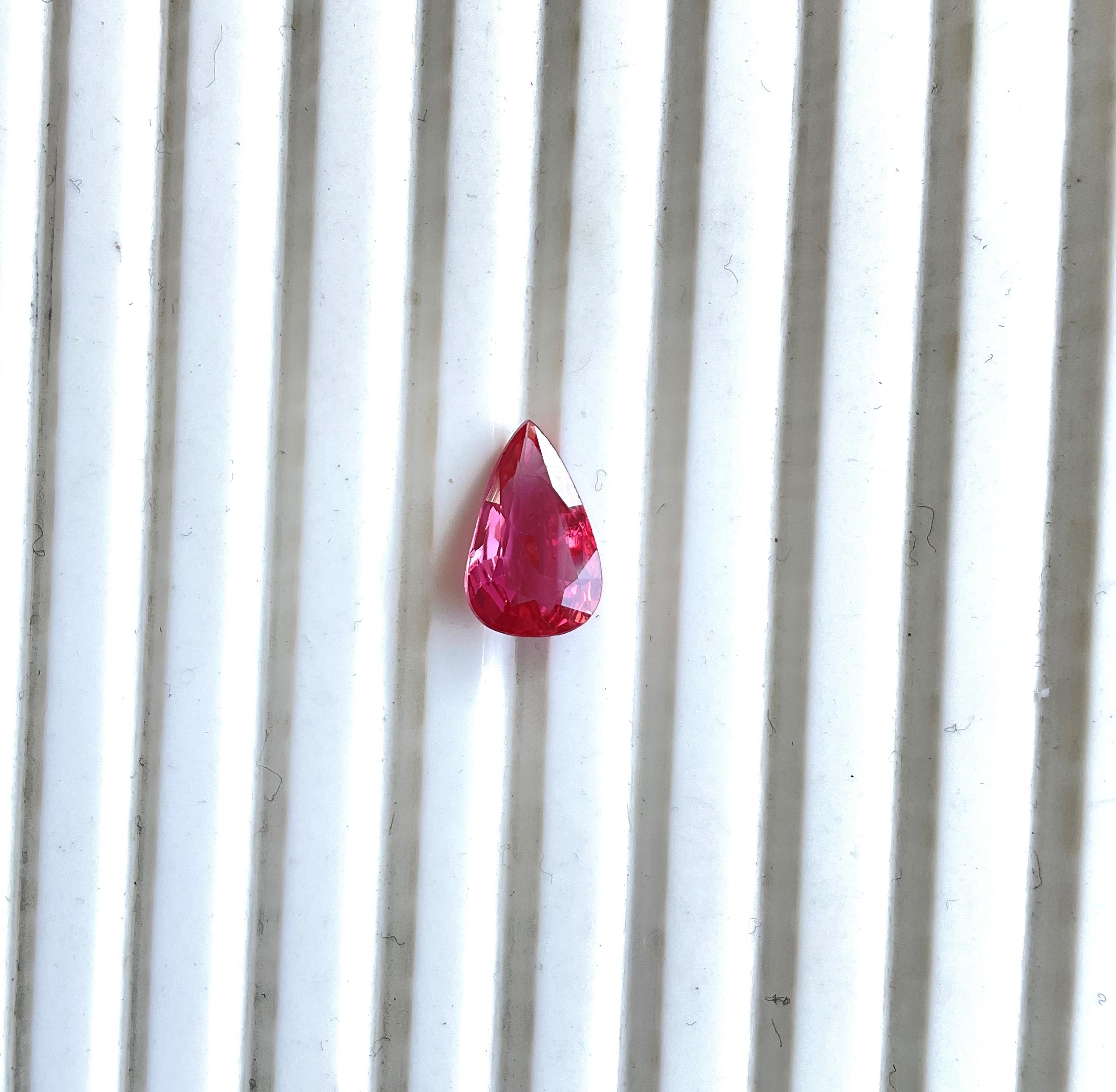 2,00 Karat Orangish Red Ruby Mosambik No-heat Pear Cut Stone Natürlicher Edelstein für Damen oder Herren im Angebot