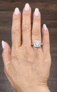 Bague de fiançailles avec diamant de 2,00 ct en or blanc 14 carats