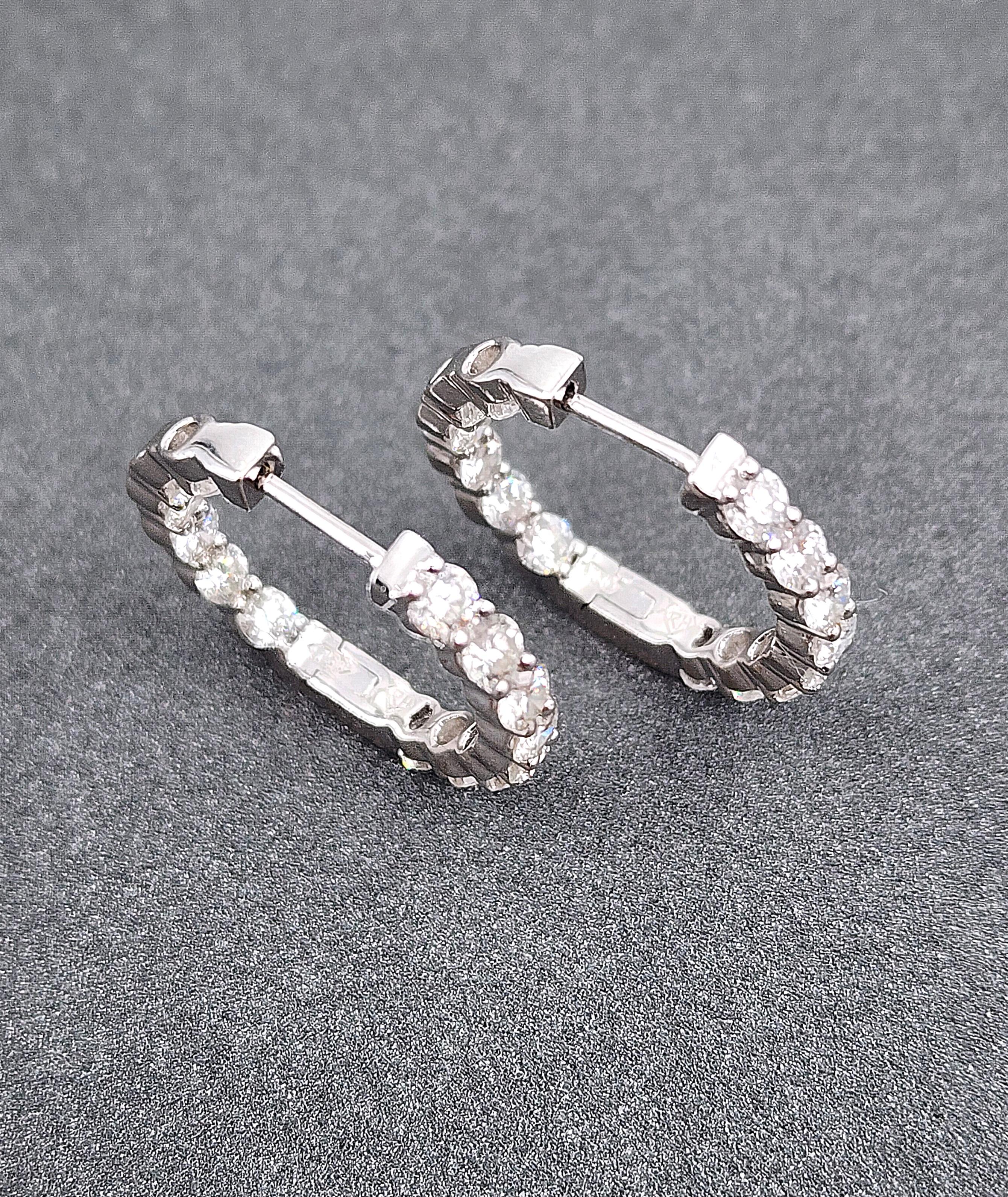 Boucles d'oreilles en diamant de 2,00 ct Neuf - En vente à Chicago, IL