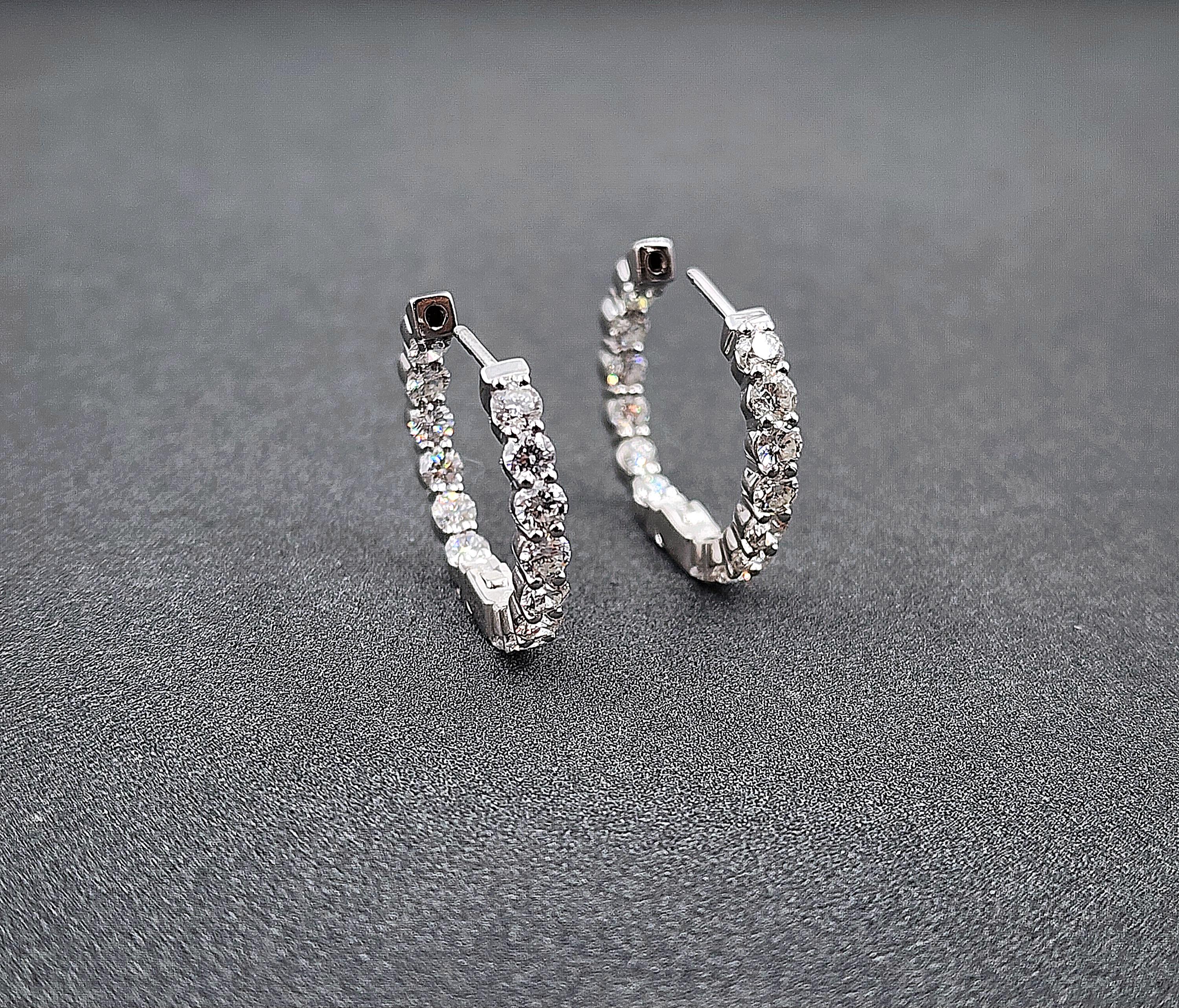 Boucles d'oreilles en diamant de 2,00 ct Unisexe en vente