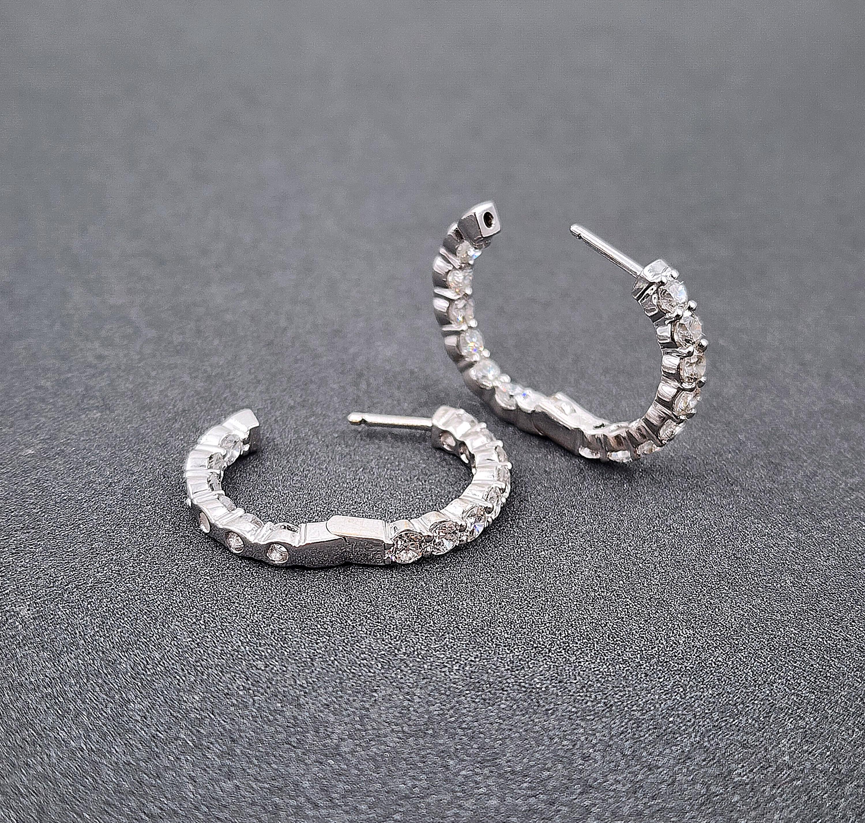 Boucles d'oreilles en diamant de 2,00 ct en vente 2