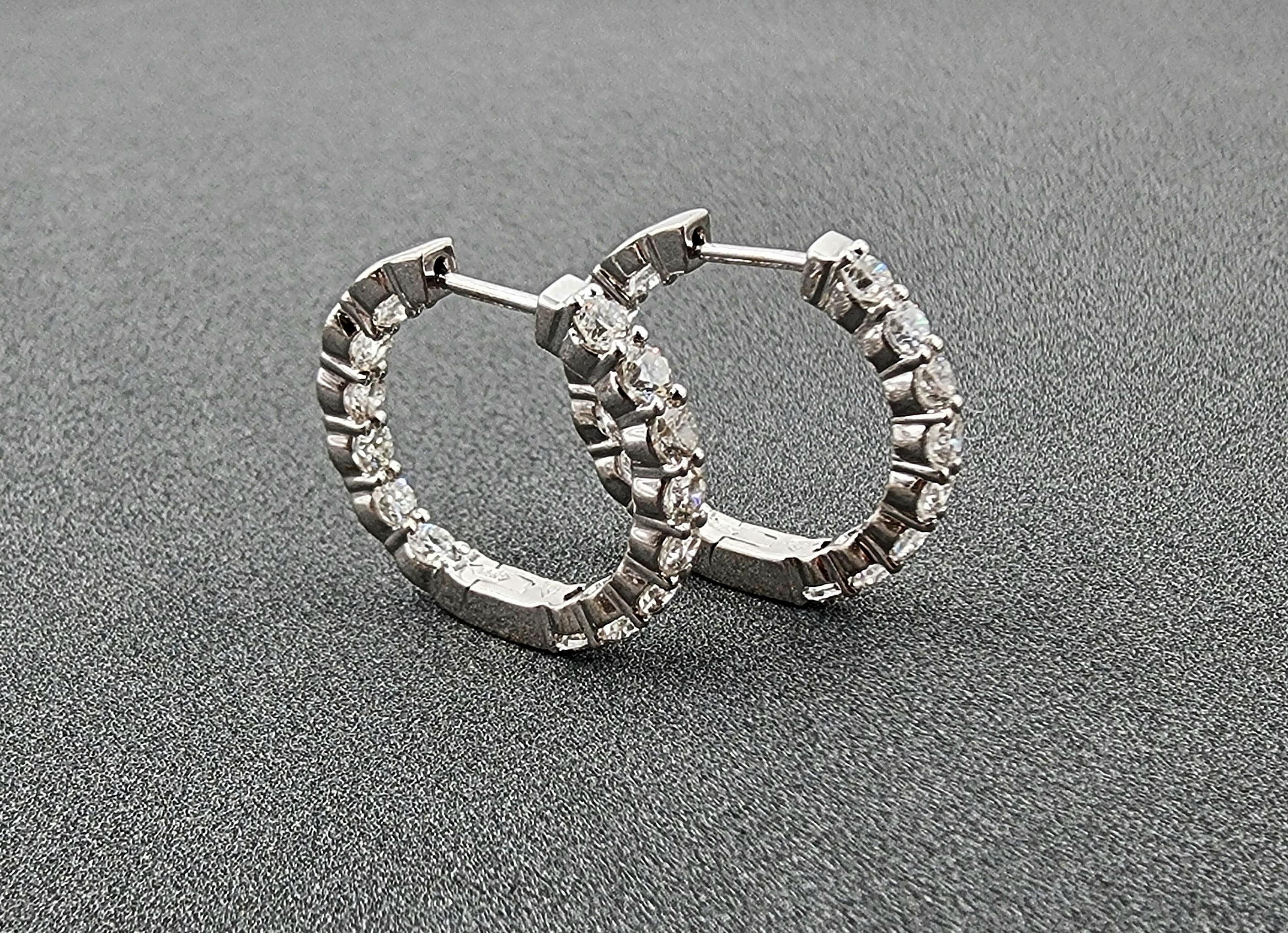 Boucles d'oreilles en diamant de 2,00 ct en vente 3