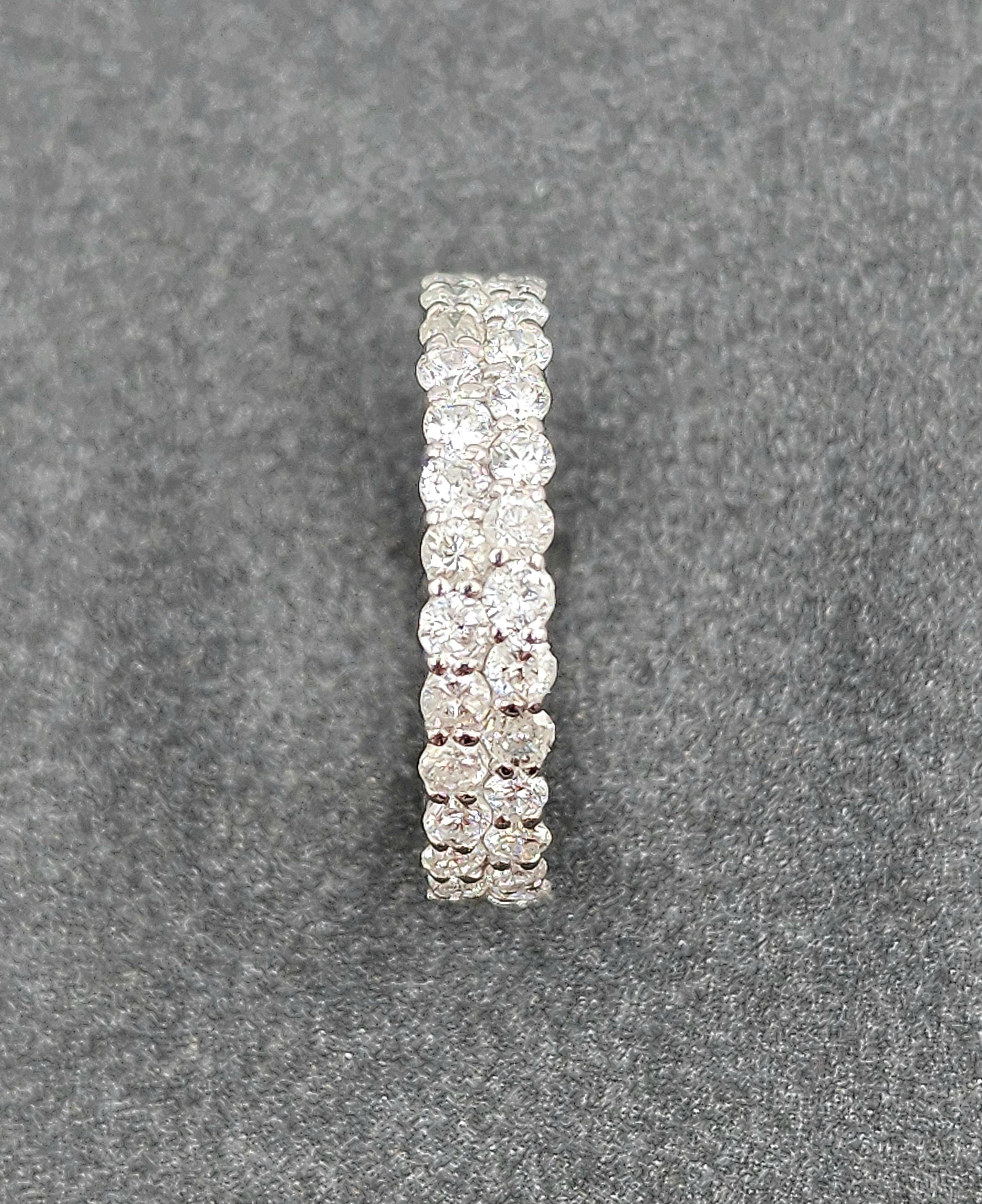 Bague d'éternité à deux rangs de diamants de 2,00 ct Unisexe en vente