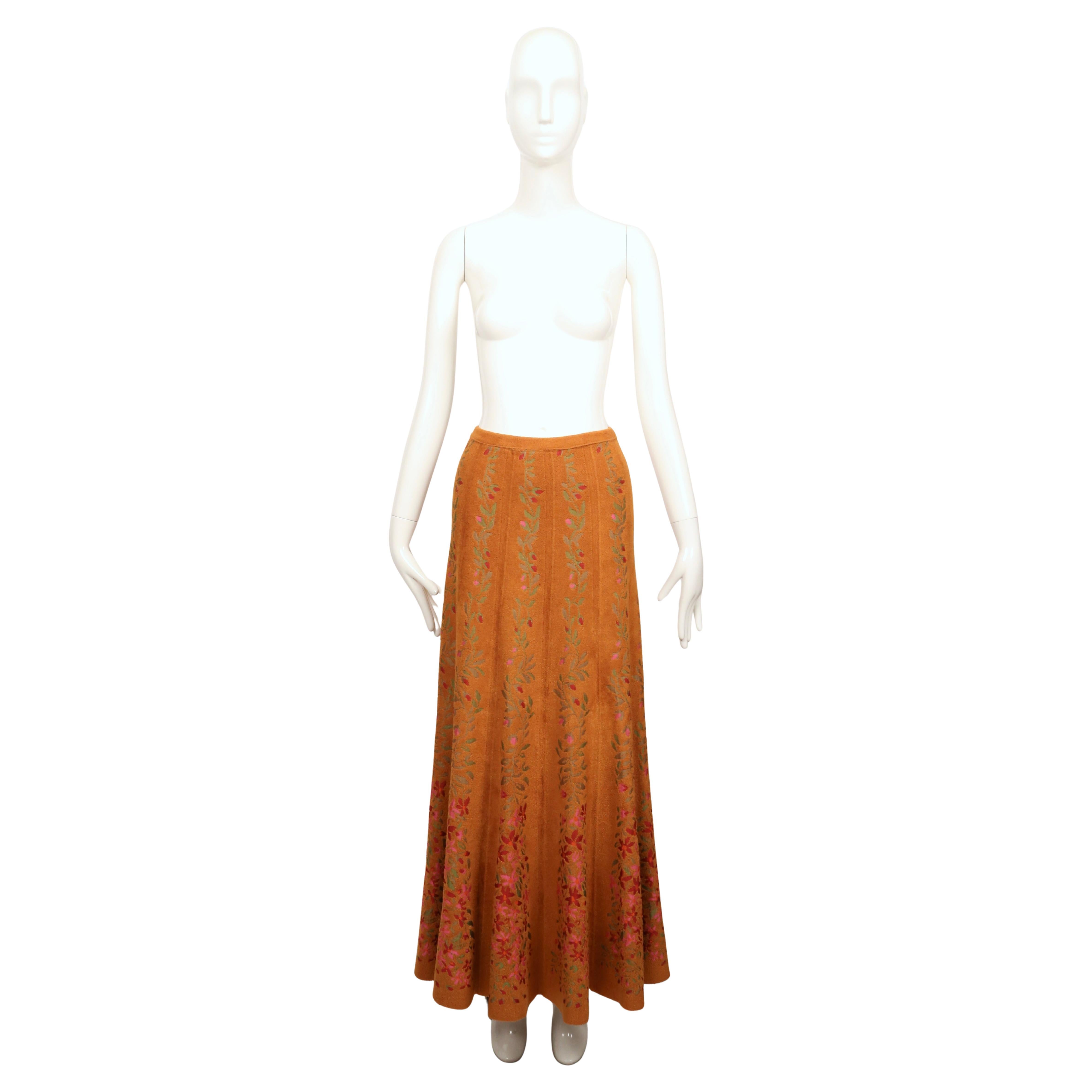 2000 AZZEDINE ALAIA maxi falda de punto de intarsia floral negra RUNWAY Marrón en venta