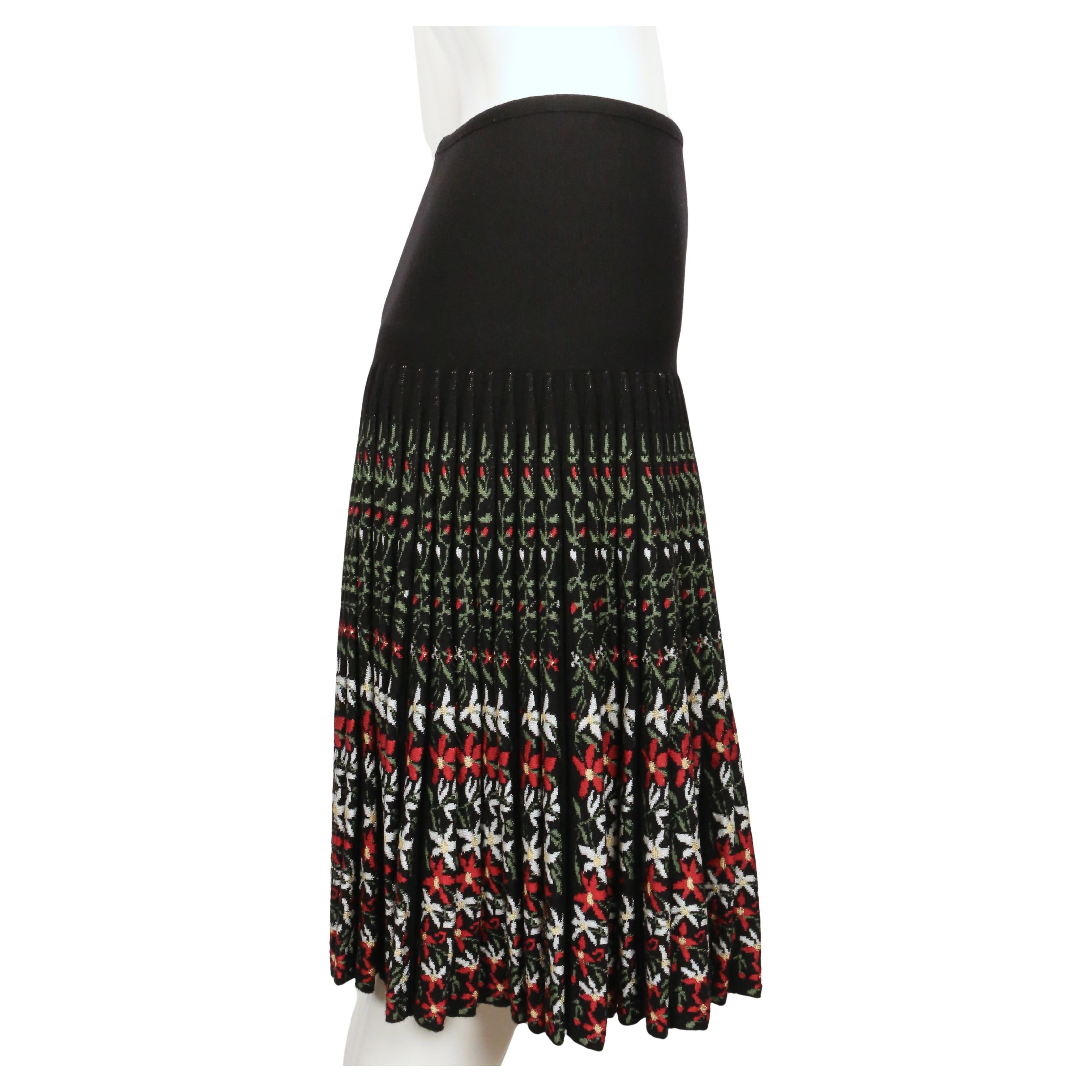 Femenino o masculino 2000 AZZEDINE ALAIA falda de punto de intarsia floral negra RUNWAY en venta