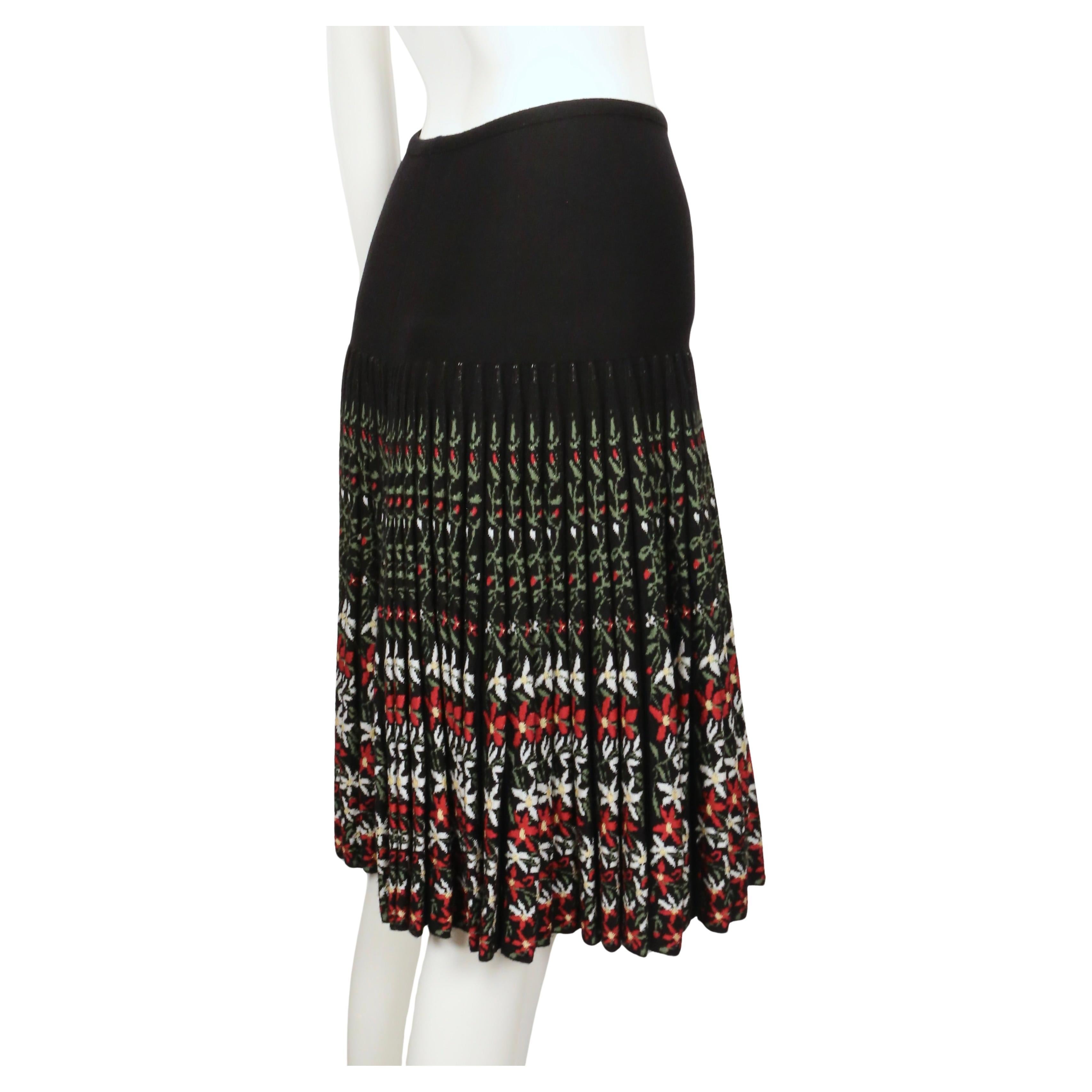 2000 AZZEDINE ALAIA falda de punto de intarsia floral negra RUNWAY en venta 1