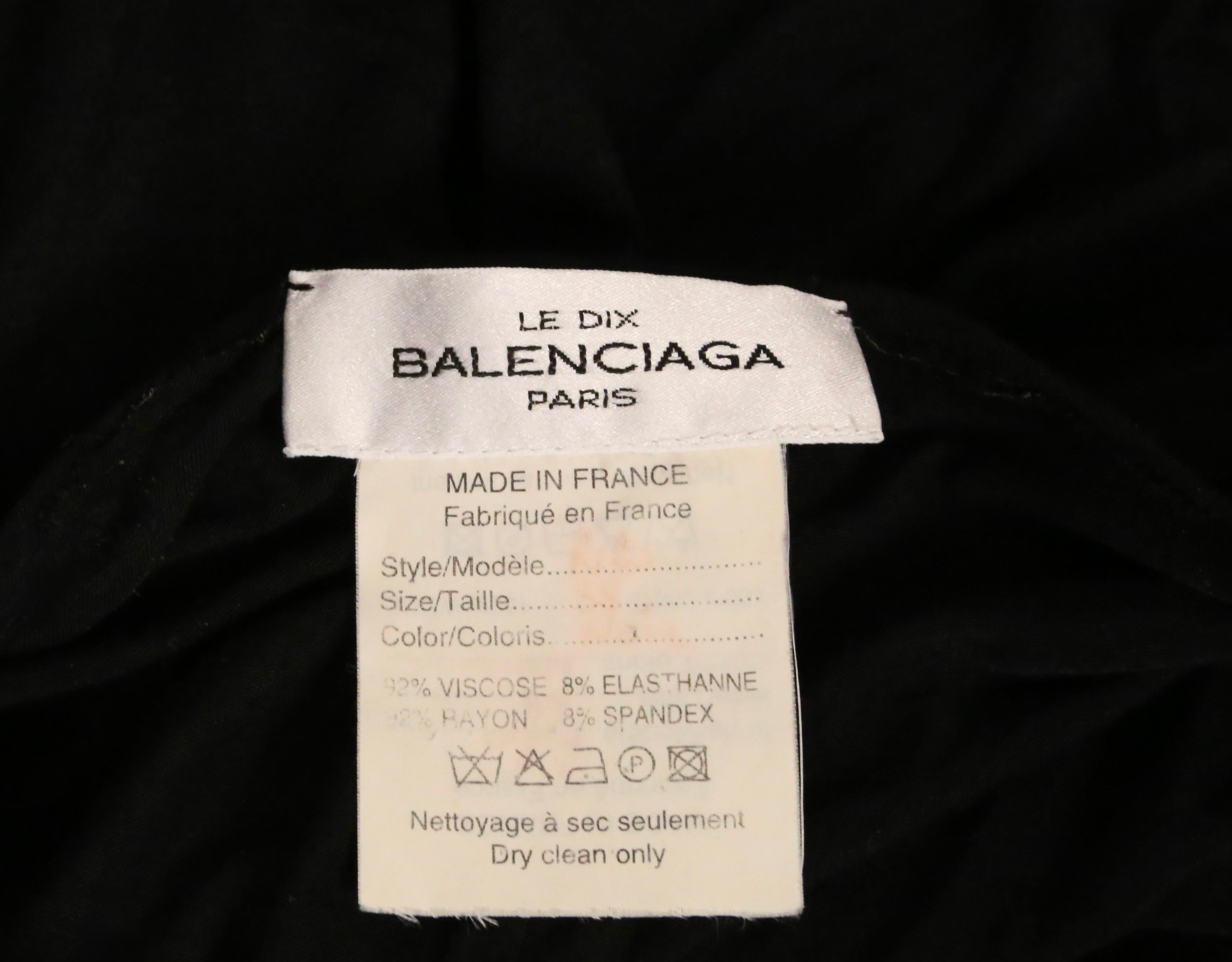 2000 BALENCIAGA LE DIX by Nicolas Ghesquiere robe noire RUNWAY en vente 5