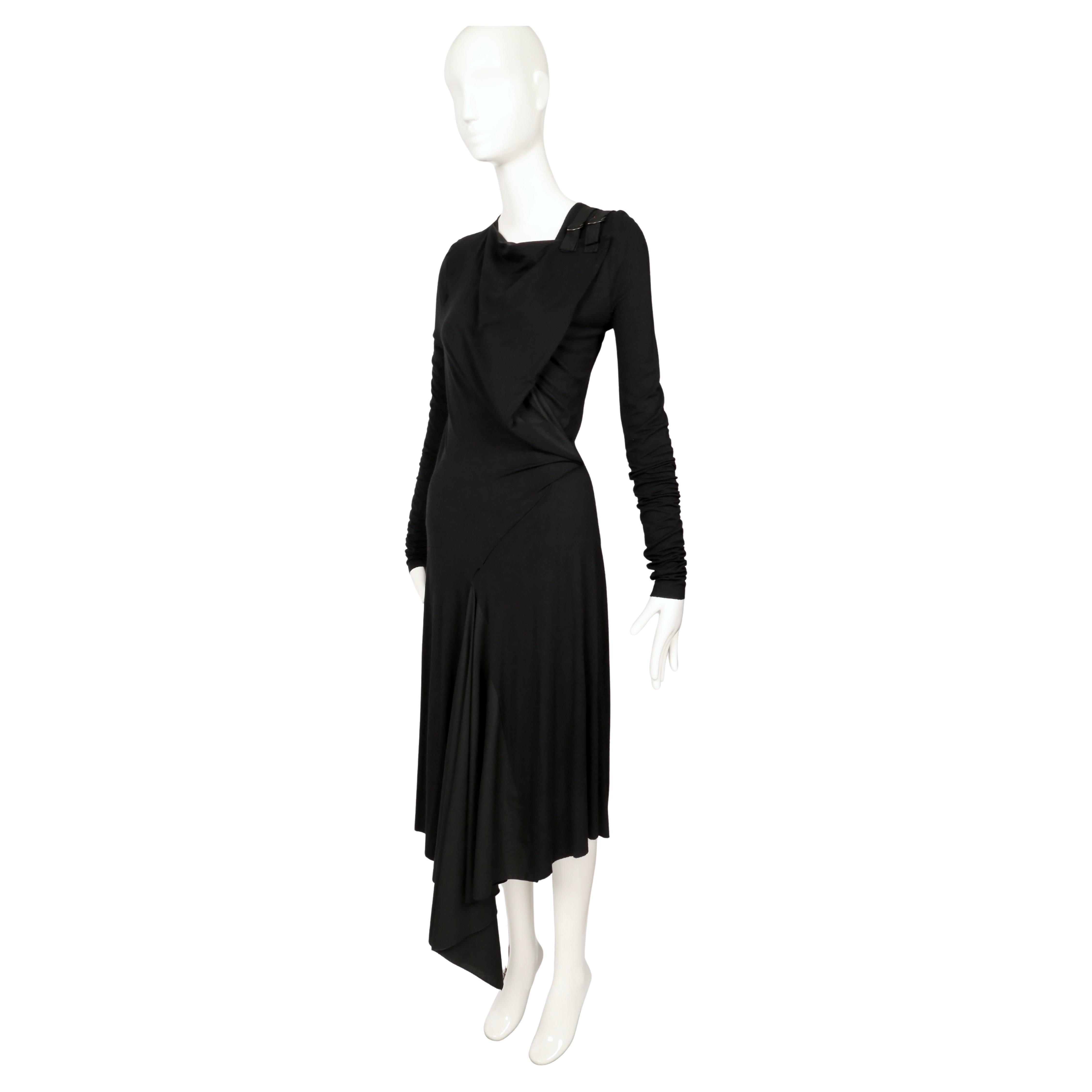2000 BALENCIAGA LE DIX by Nicolas Ghesquiere robe noire RUNWAY en vente 1