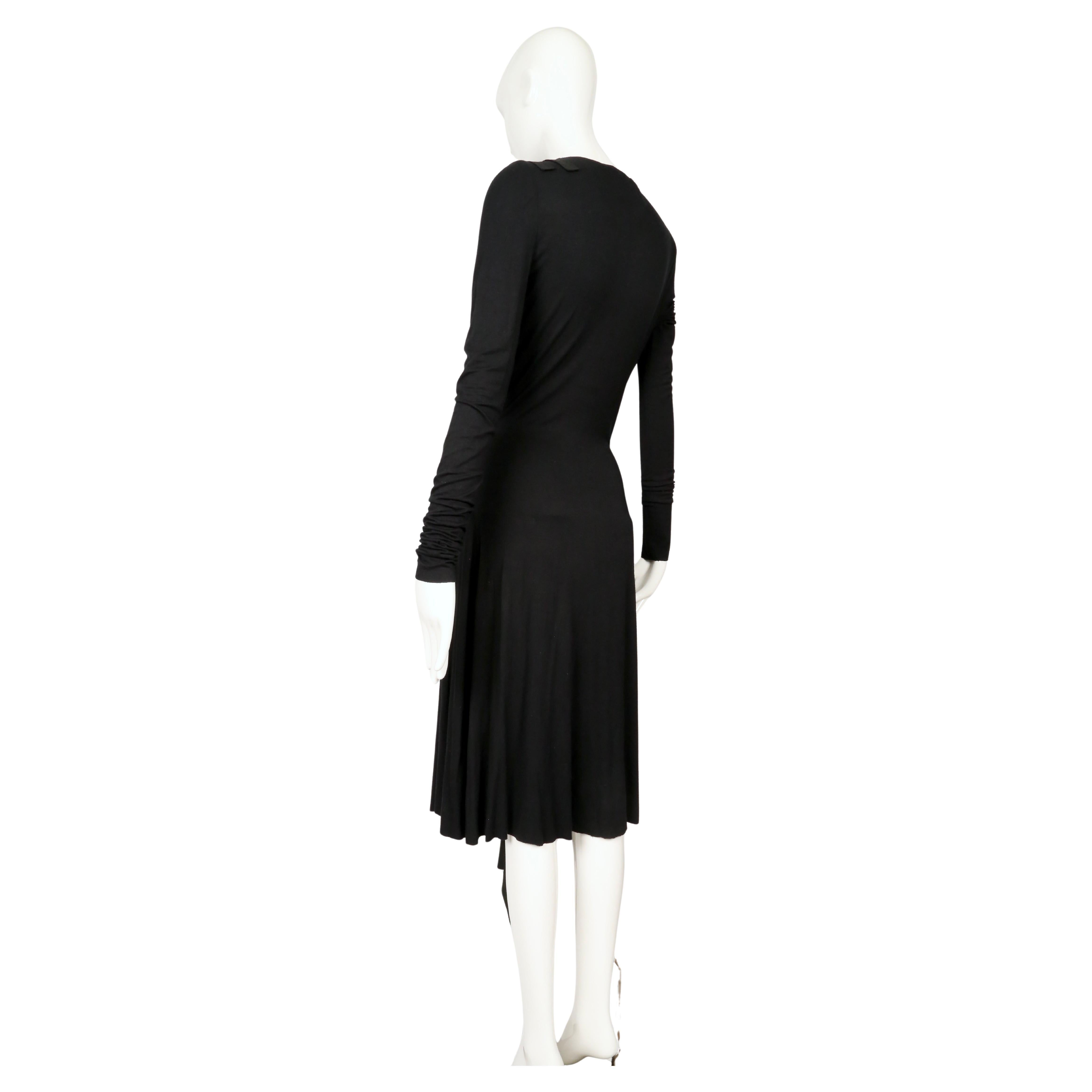 2000 BALENCIAGA LE DIX by Nicolas Ghesquiere robe noire RUNWAY en vente 3