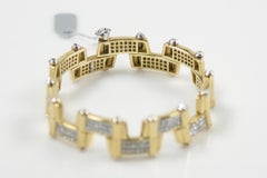 20.00 Carat 18 Karat Yellow Gold Diamond Handmade Link Bracelet