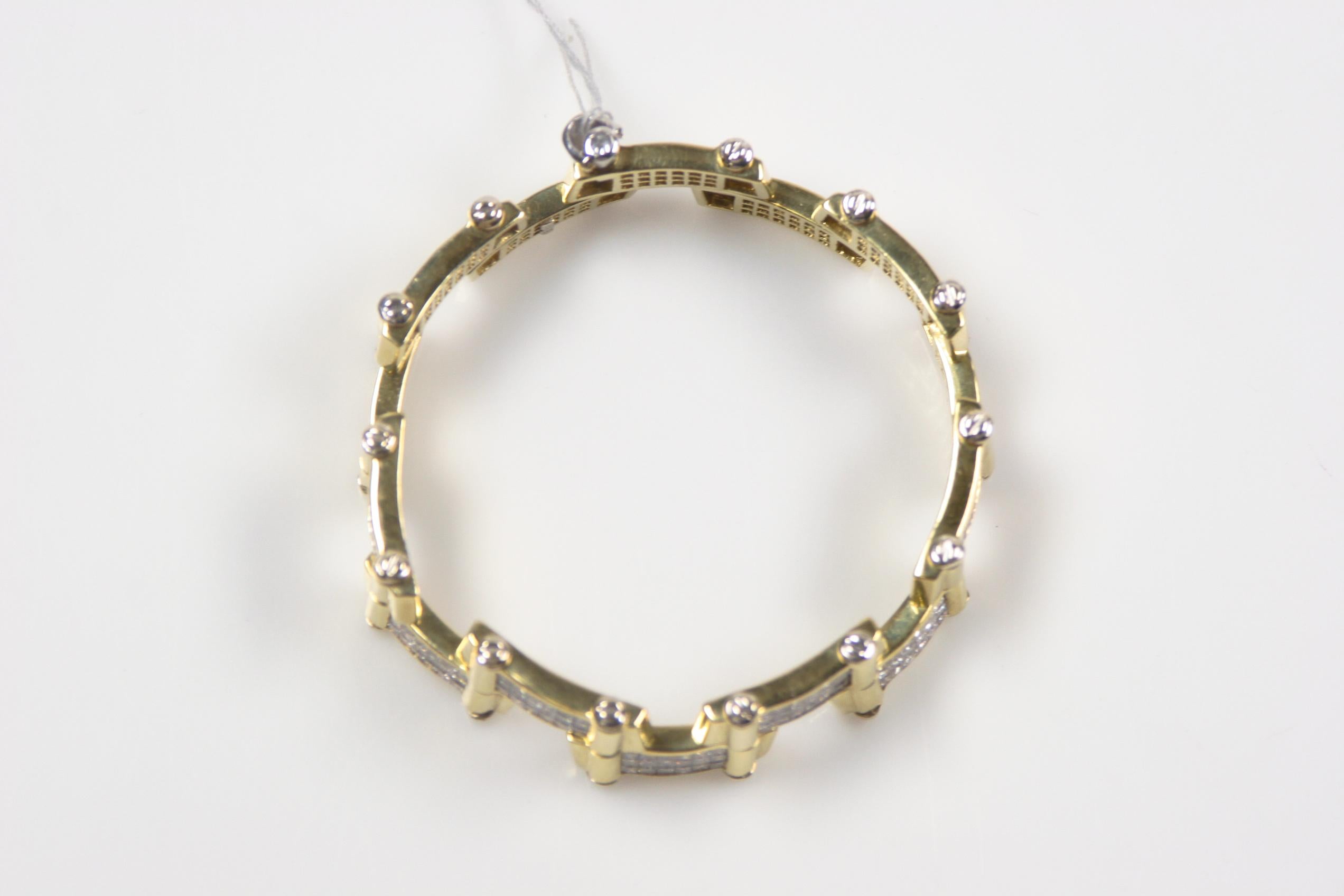 Moderne Bracelet à maillons fait main en or jaune 18 carats avec diamants de 20,00 carats en vente