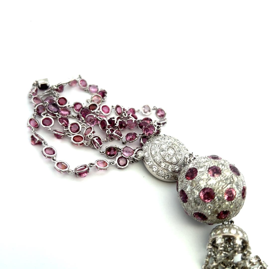 20.00 Carat Diamond 20.00 Carat Sapphire 18K White Gold Dangling Necklace For Sale 6