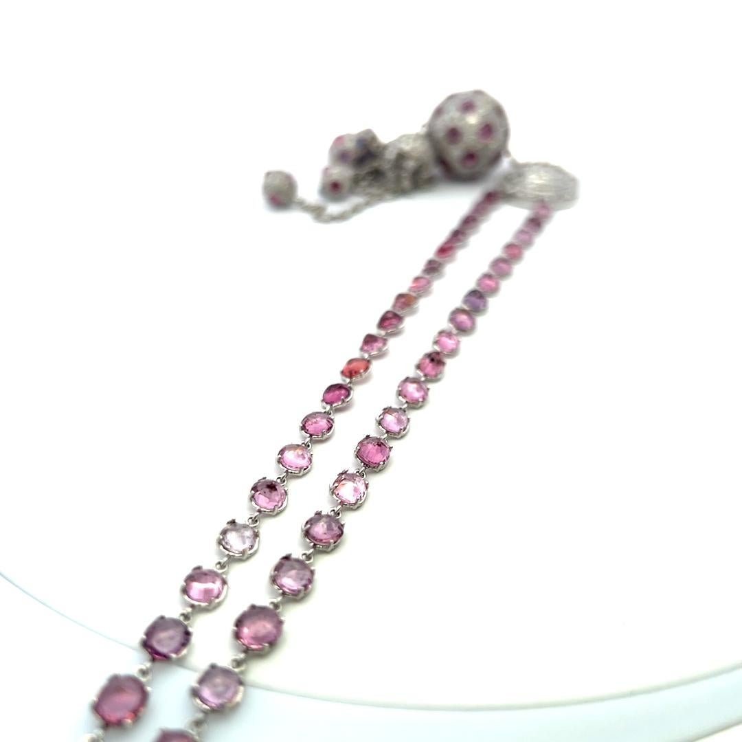 20.00 Carat Diamond 20.00 Carat Sapphire 18K White Gold Dangling Necklace For Sale 3