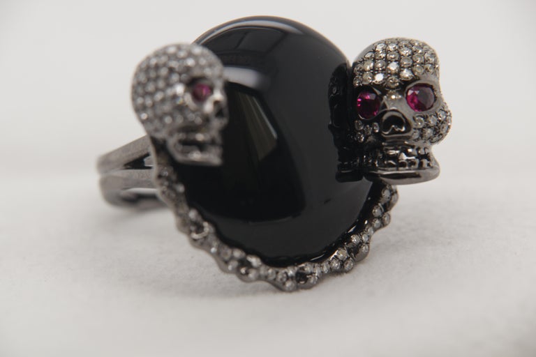 20.00 Carat Onyx and Diamond Ring in 18 Karat Gold For Sale at 1stDibs