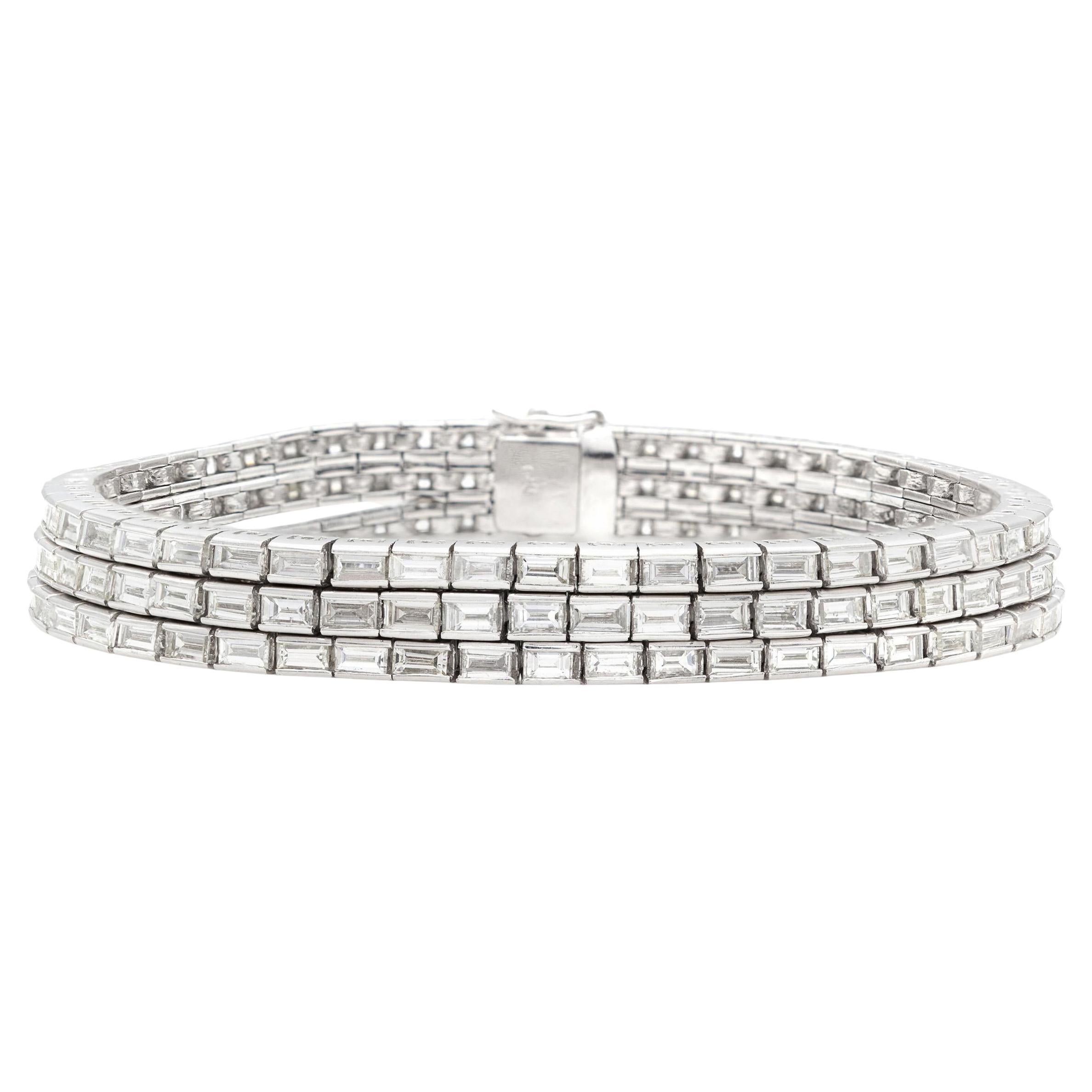 20,00 Karat dreireihiges Diamantarmband mit Baguetteschliff