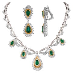20.00 Carat Diamonds and 12.00 Carat Zambian Emeralds Necklace Earrings Gold Set