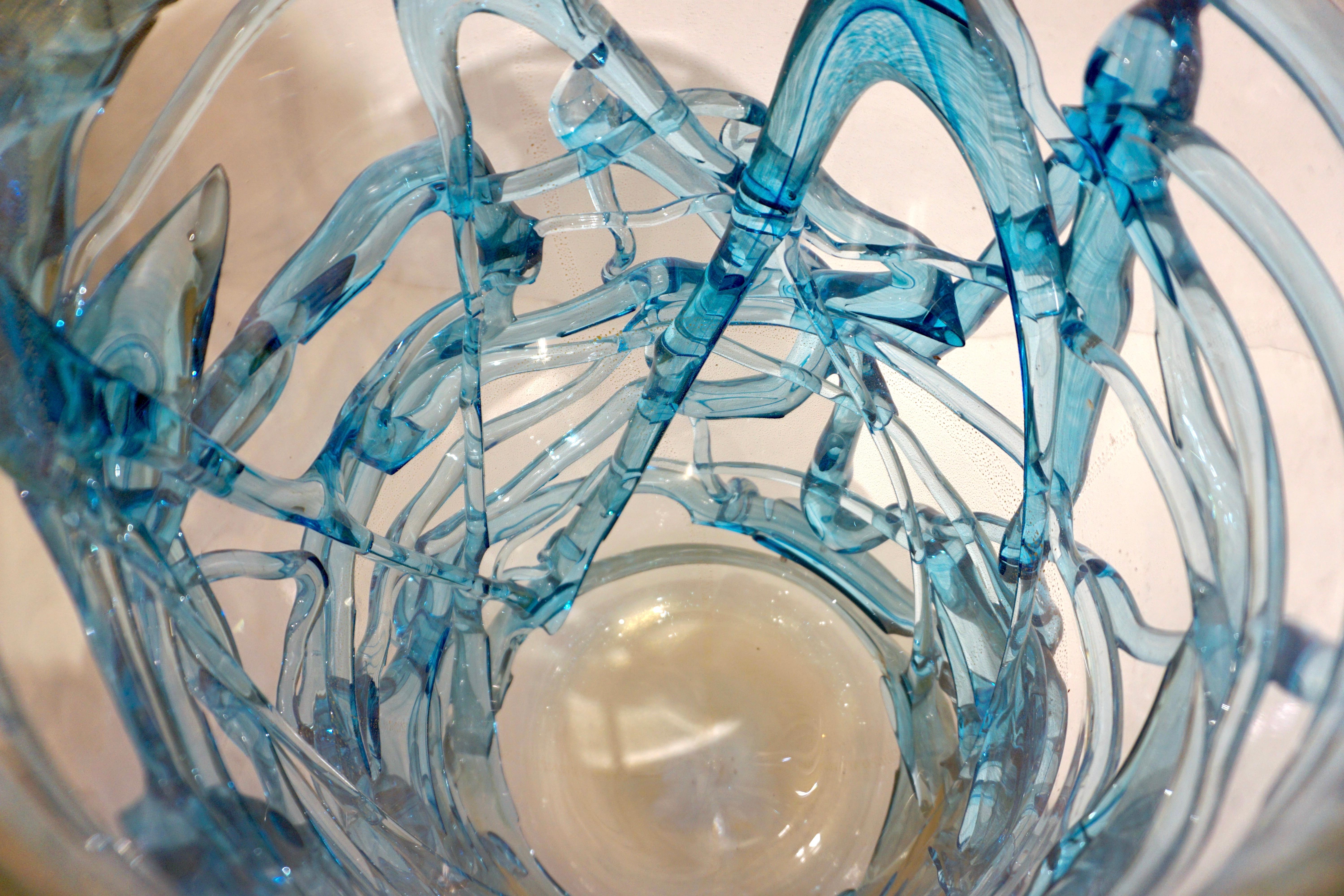 2000 Cenedese Vaso d'arte in vetro di Murano moderno, blu acqua e oro 24 Kt In condizioni ottime in vendita a New York, NY