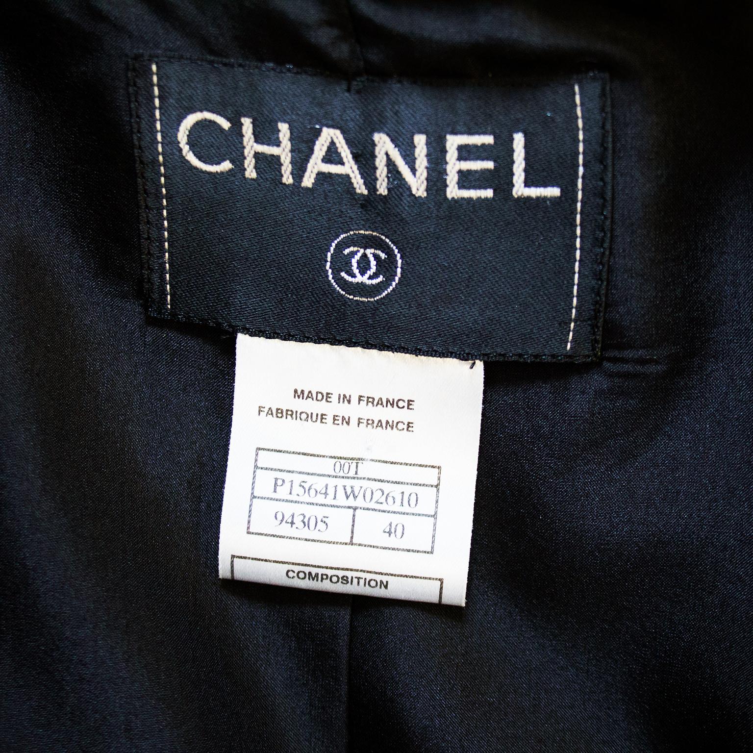 2000 Chanel Blazer aus schwarzem Boucle und Chiffon im Angebot 3