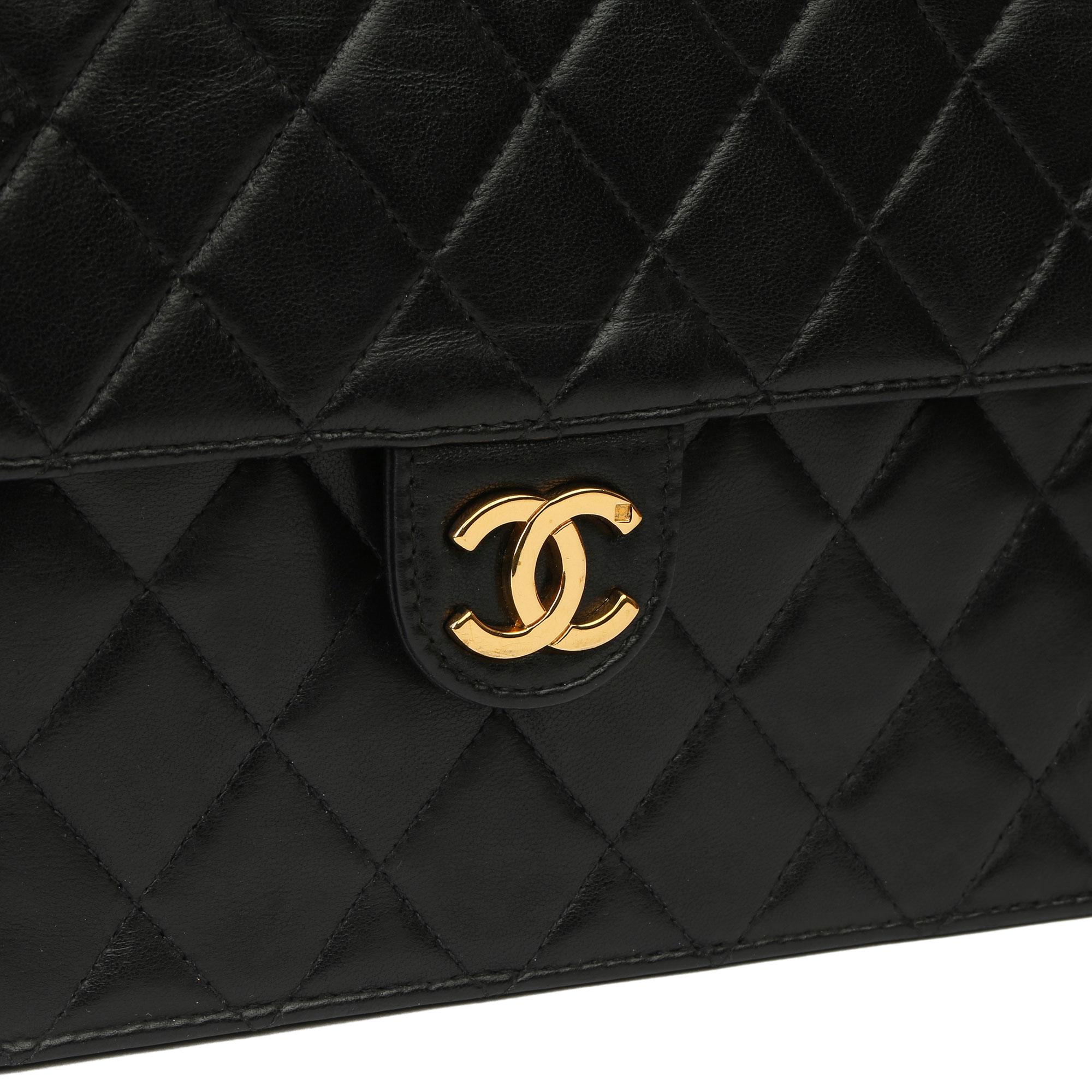 2000 Chanel Black Quilted Lambskin Vintage Medium Classic Single Flap Bag  In Excellent Condition In Bishop's Stortford, Hertfordshire