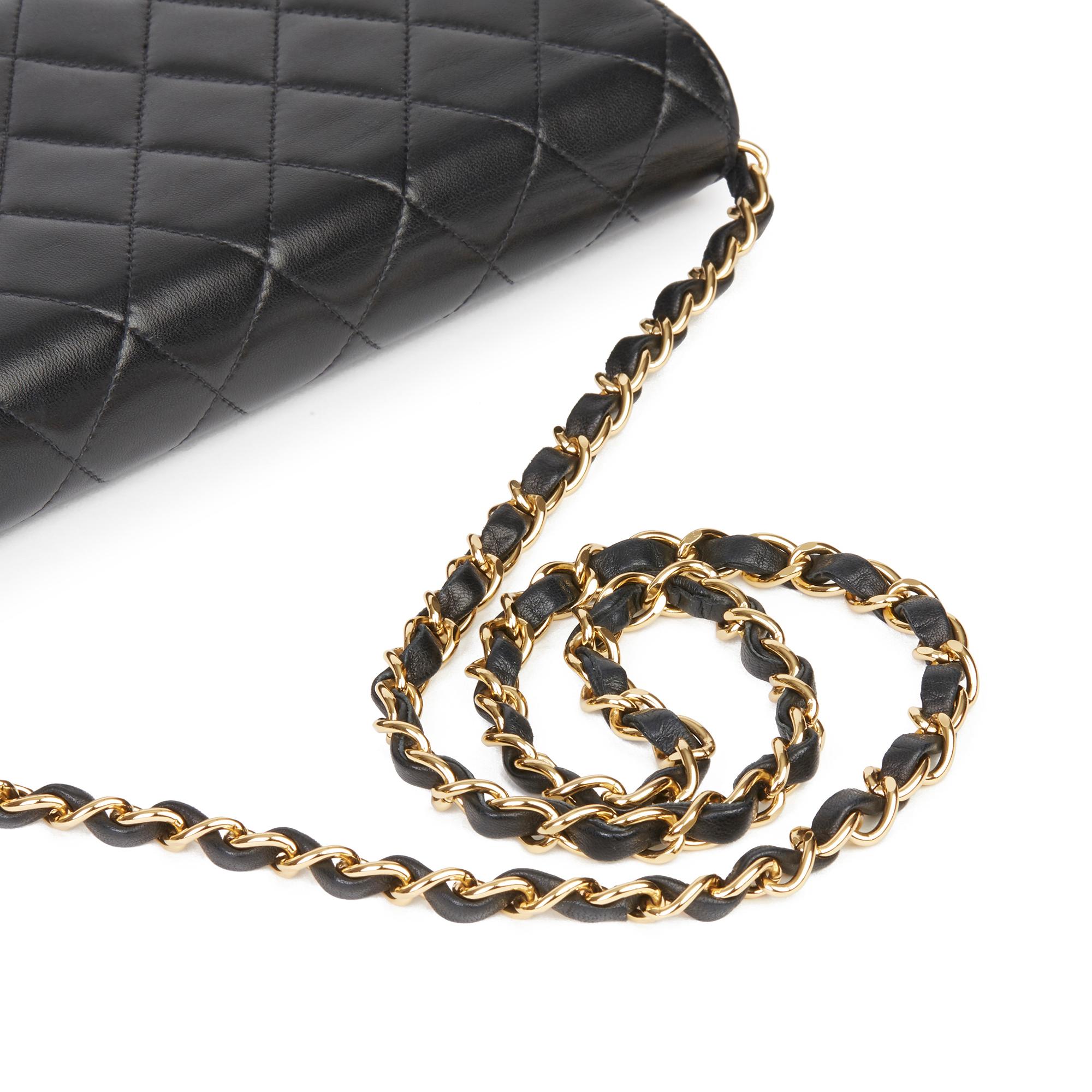 Women's 2000 Chanel Black Quilted Lambskin Vintage Medium Classic Single Flap Bag 