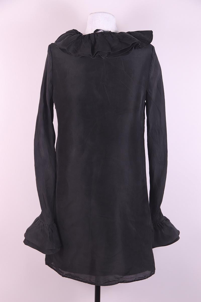 2000 F/W Gucci Tom Ford Fall 2000 Silk Ruffle Collar Black Mini Runway Dress For Sale 11