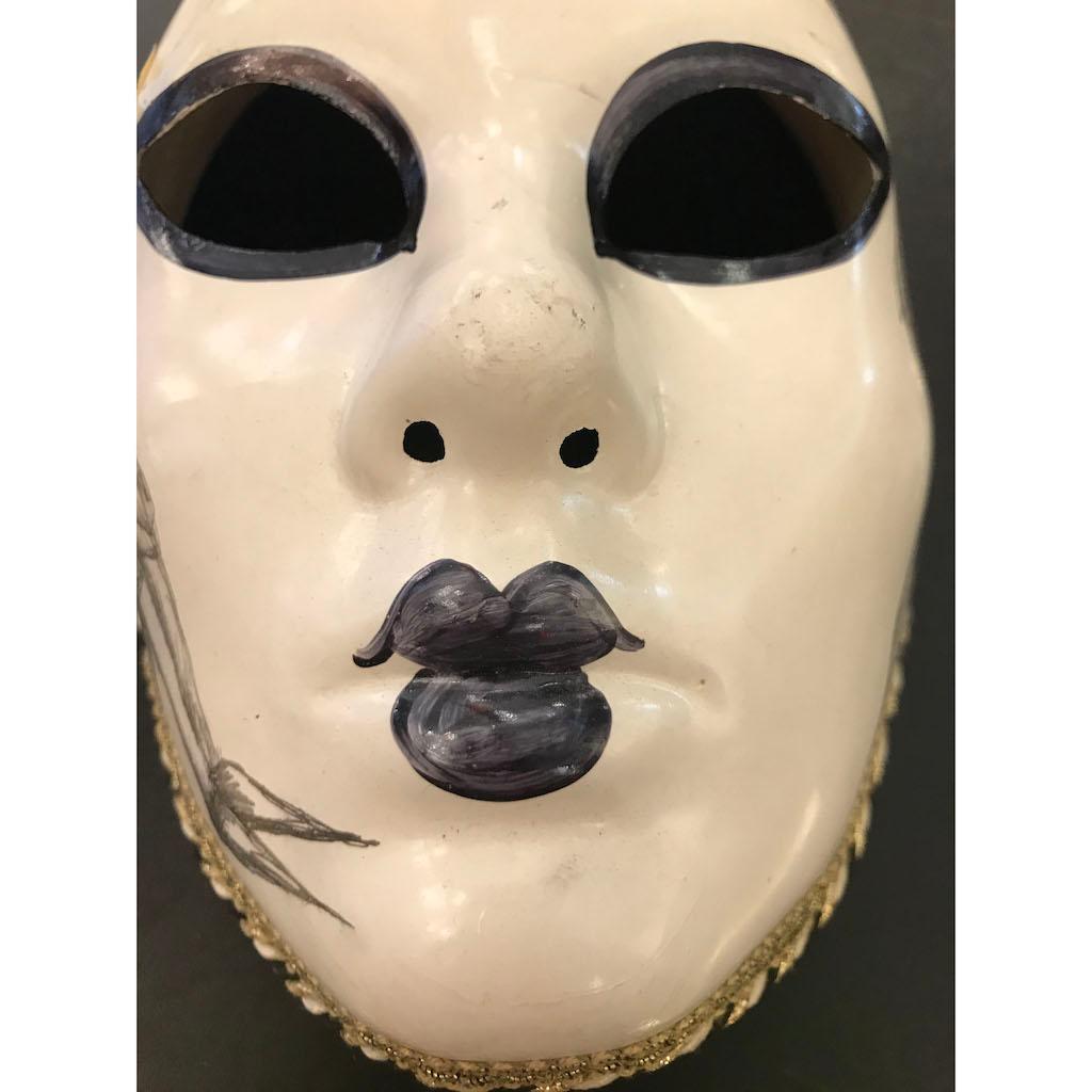Or 2000 Masque de carnaval italien vénitien fait à la main au crayon noir blanc or moderne en vente