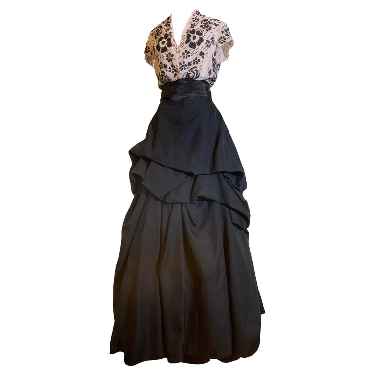 2000 Monique Lhuillier Black Silk Bustle Ball Skirt Beaded Top and Sash Ensemble For Sale at 1stDibs 2000 Monique Lhuillier Black Silk Bustle Ball Skirt Beaded Top and Sash Ensemble For Sale at 1stDibs