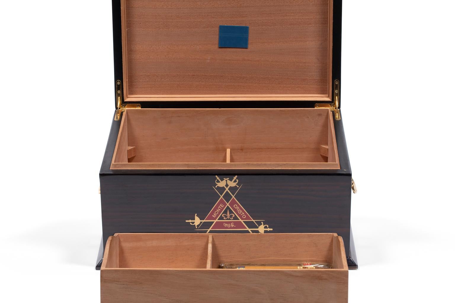 Montecristo Cup 2000 Humidor Limited Edition For Sale 1