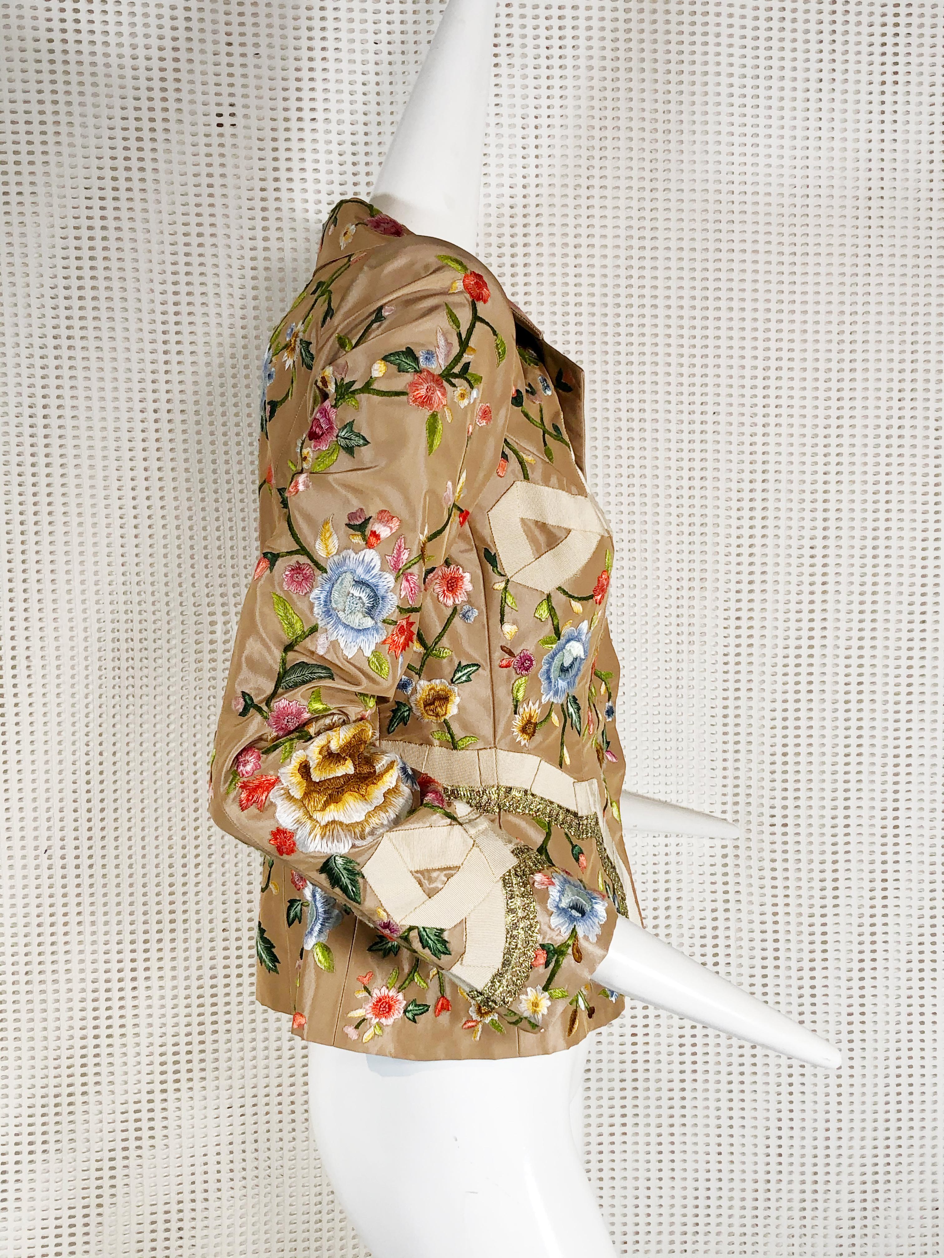 Beige 2000 Oscar de la Renta Poly Chrome Floral Embroidered Taupe Silk Jacket Size 4 