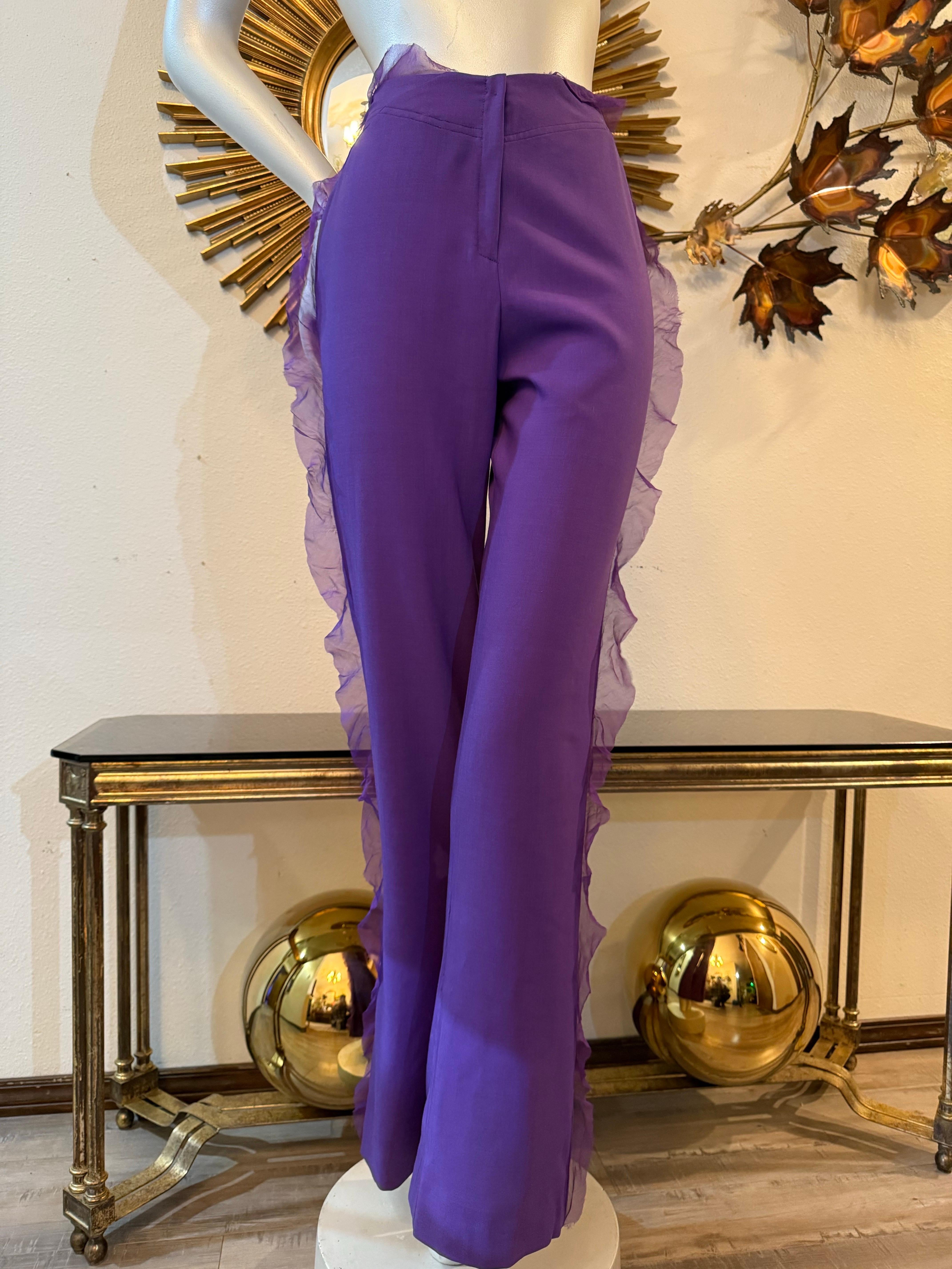 2000 Ungaro Vivid Purple Spring Weight Wool Gabardine Slacks w Chiffon Ruffles Pour femmes en vente