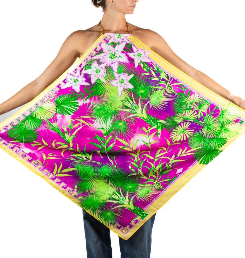2000 Versace Gianni Purple & Green Yellow Silk Chain Medusa Scarf For Sale 1