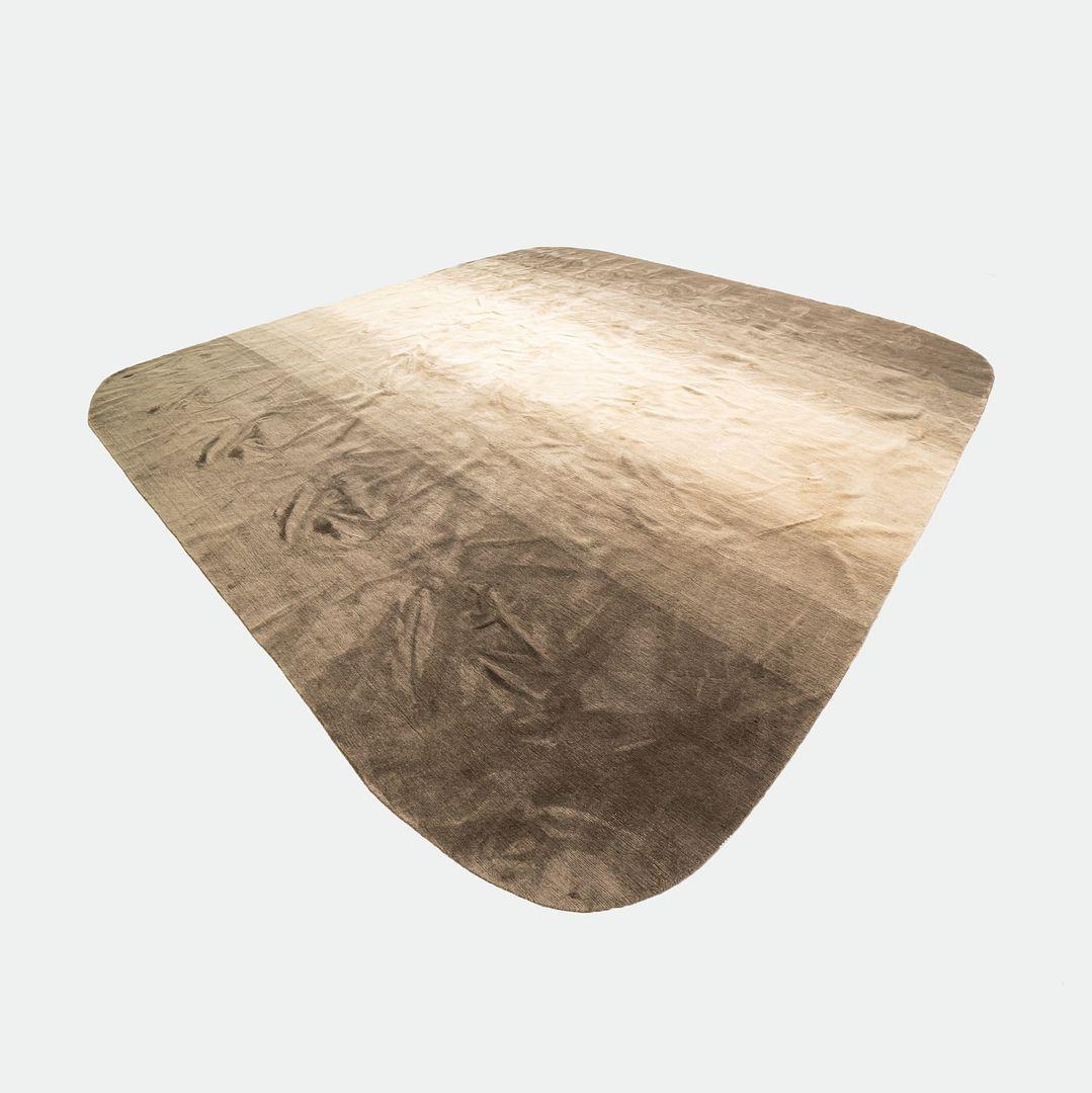 2000s 14' x 14' Handgeknüpfter großer Teppich aus Nepal (Wolle) im Angebot