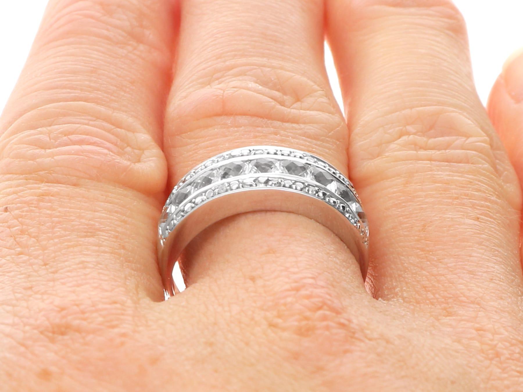 2000er Jahre 1,62 Karat Weißer Topas und Diamant Weißgoldring im Angebot 4