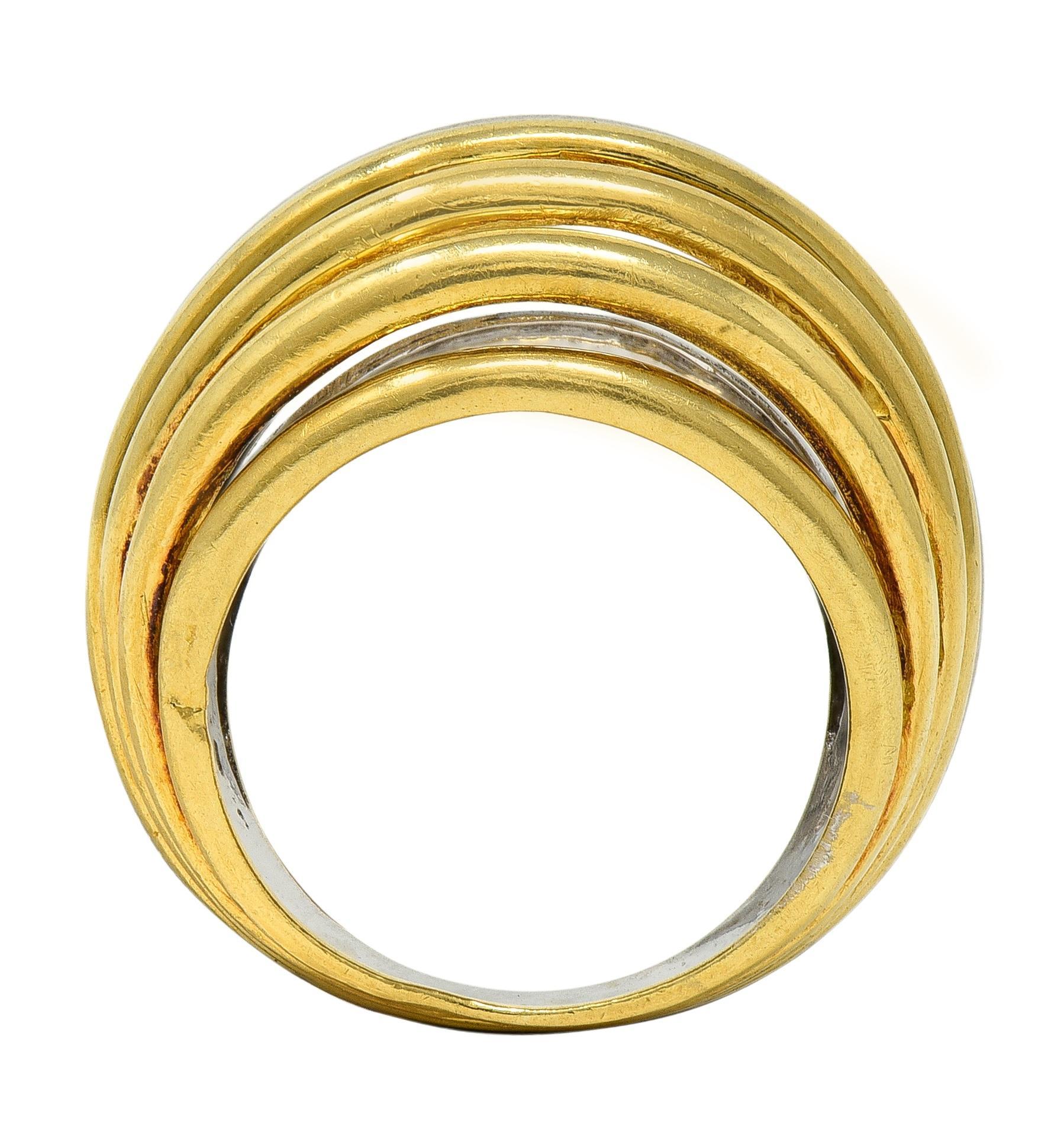 Contemporaneo Anello a cupola a filo vintage in oro giallo e bianco a due tonalità, anni 2000, 18 carati in vendita