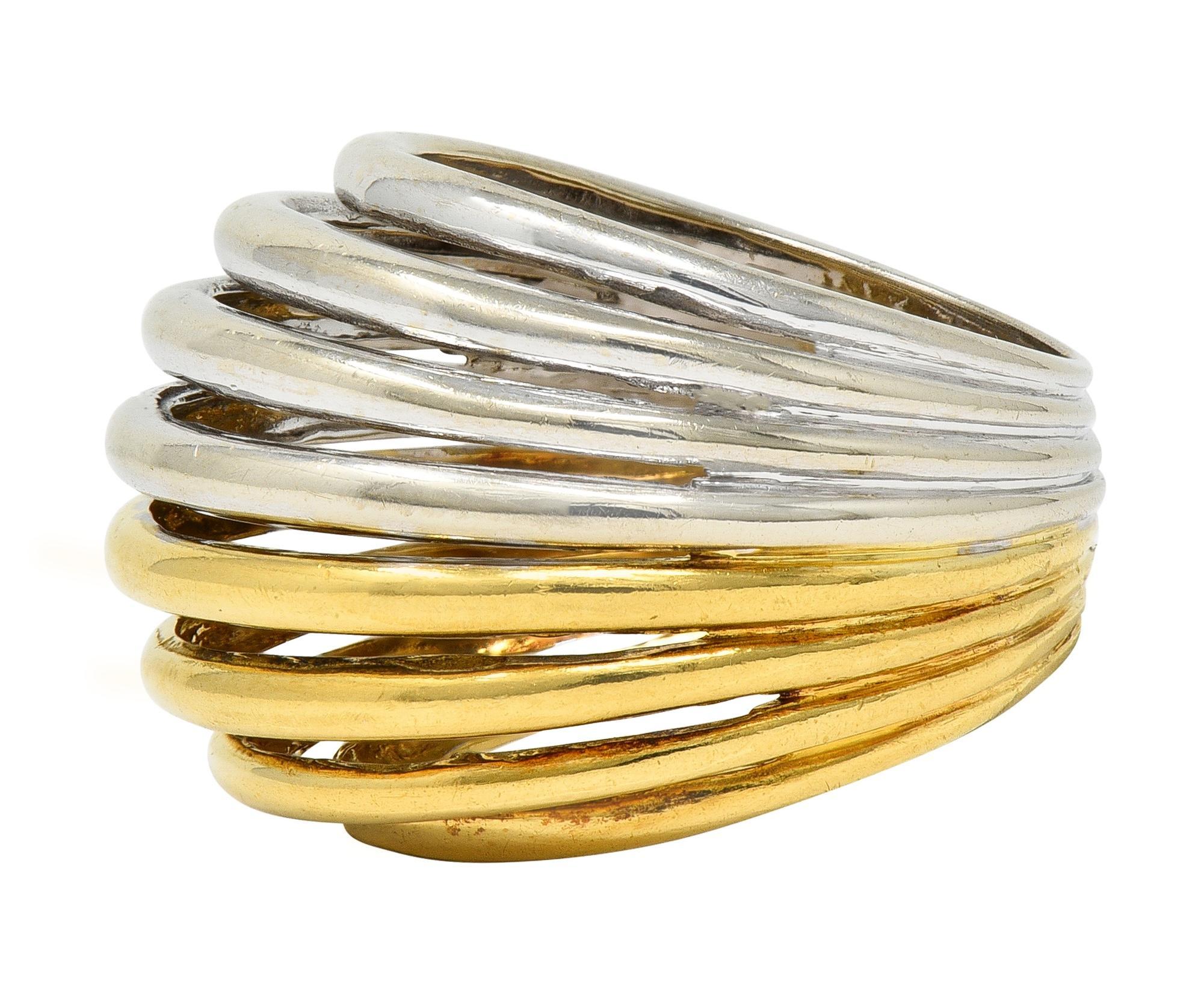 Anello a cupola a filo vintage in oro giallo e bianco a due tonalità, anni 2000, 18 carati in vendita 1