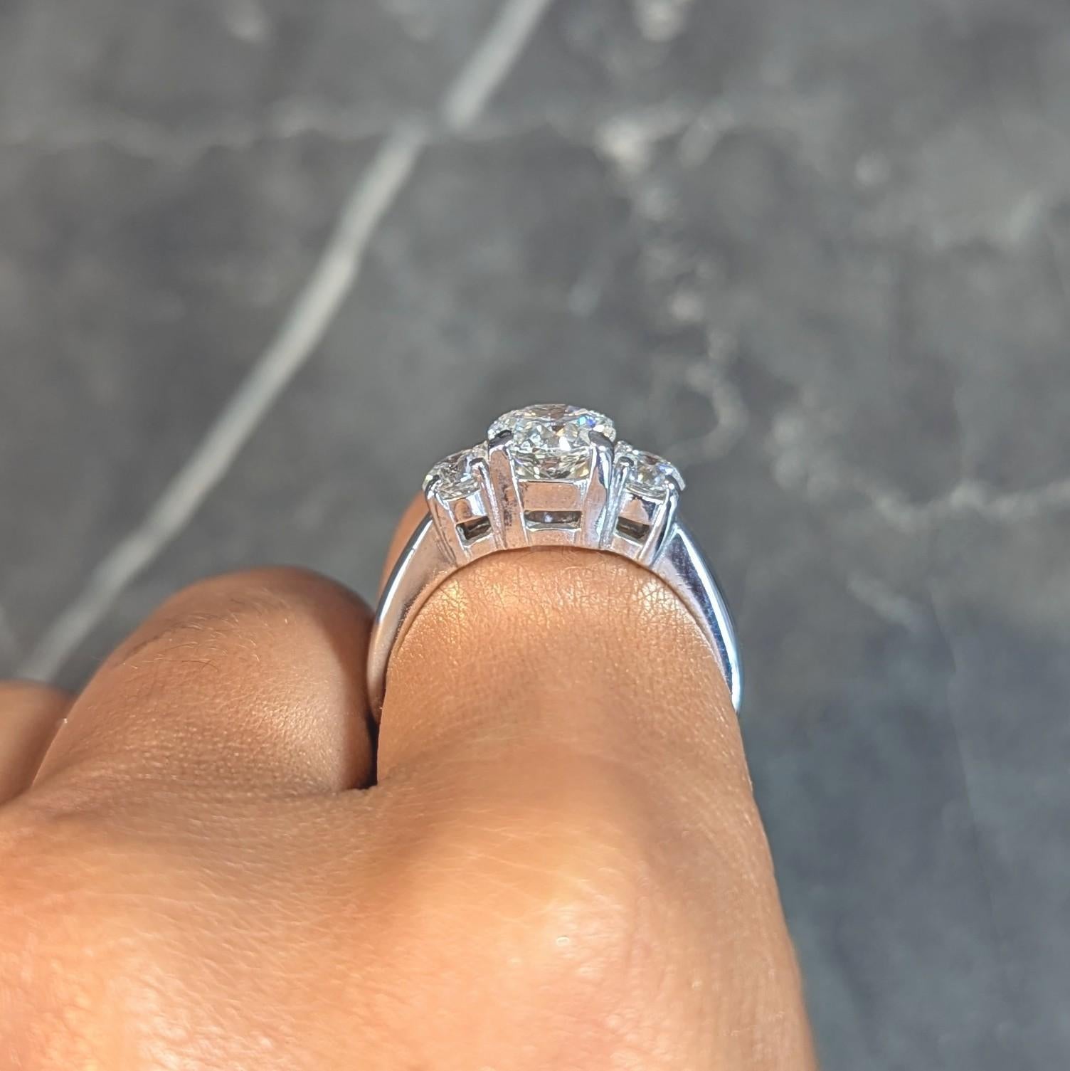 2000's 2.30 CTW Diamond 14 Karat White Gold Three Stone Engagement Ring GIA For Sale 10