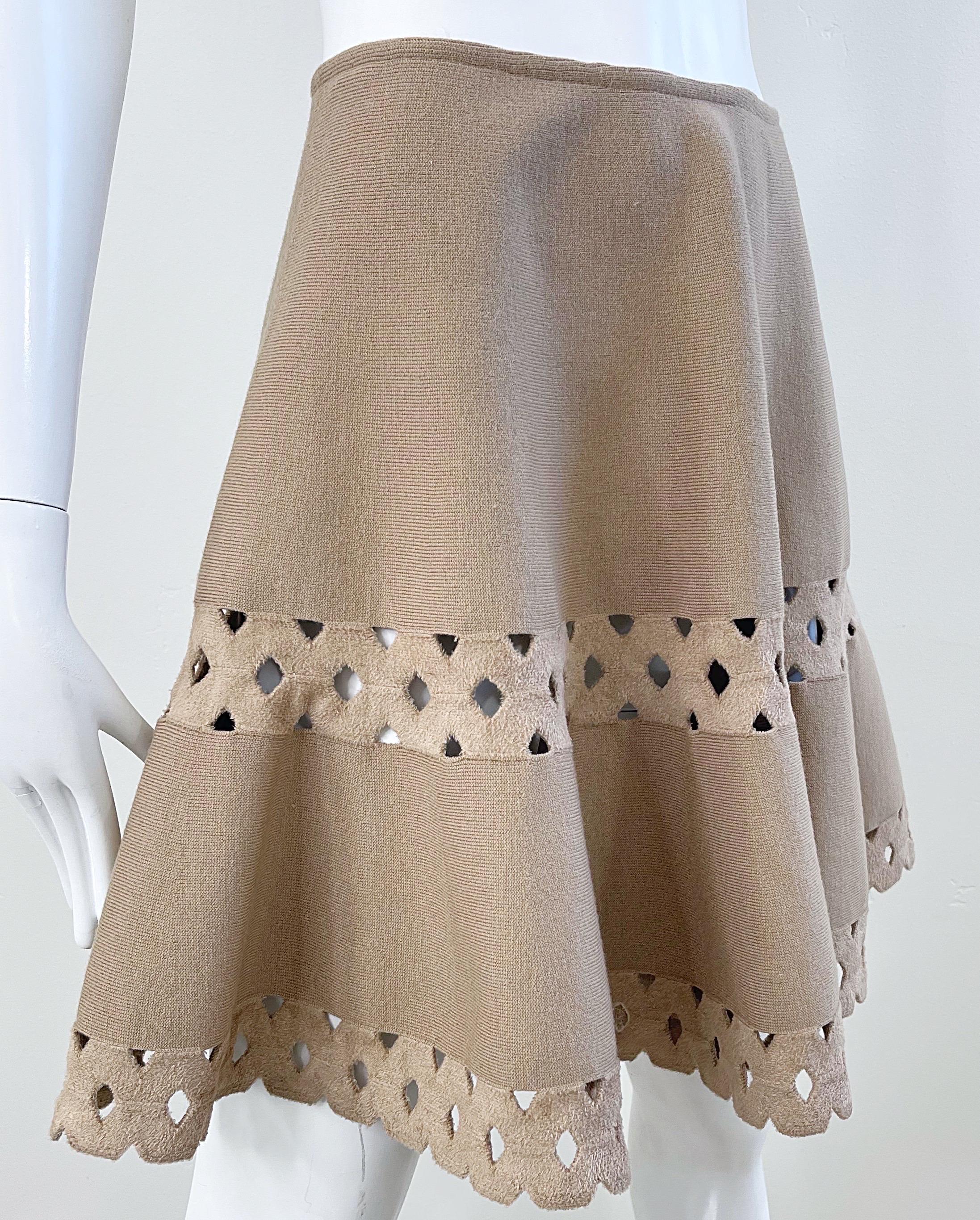 2000s Alaia Size 36 / 4 Khaki Beige Taupe Cut Out Vintage Y2K Mini Skater Skirt For Sale 6