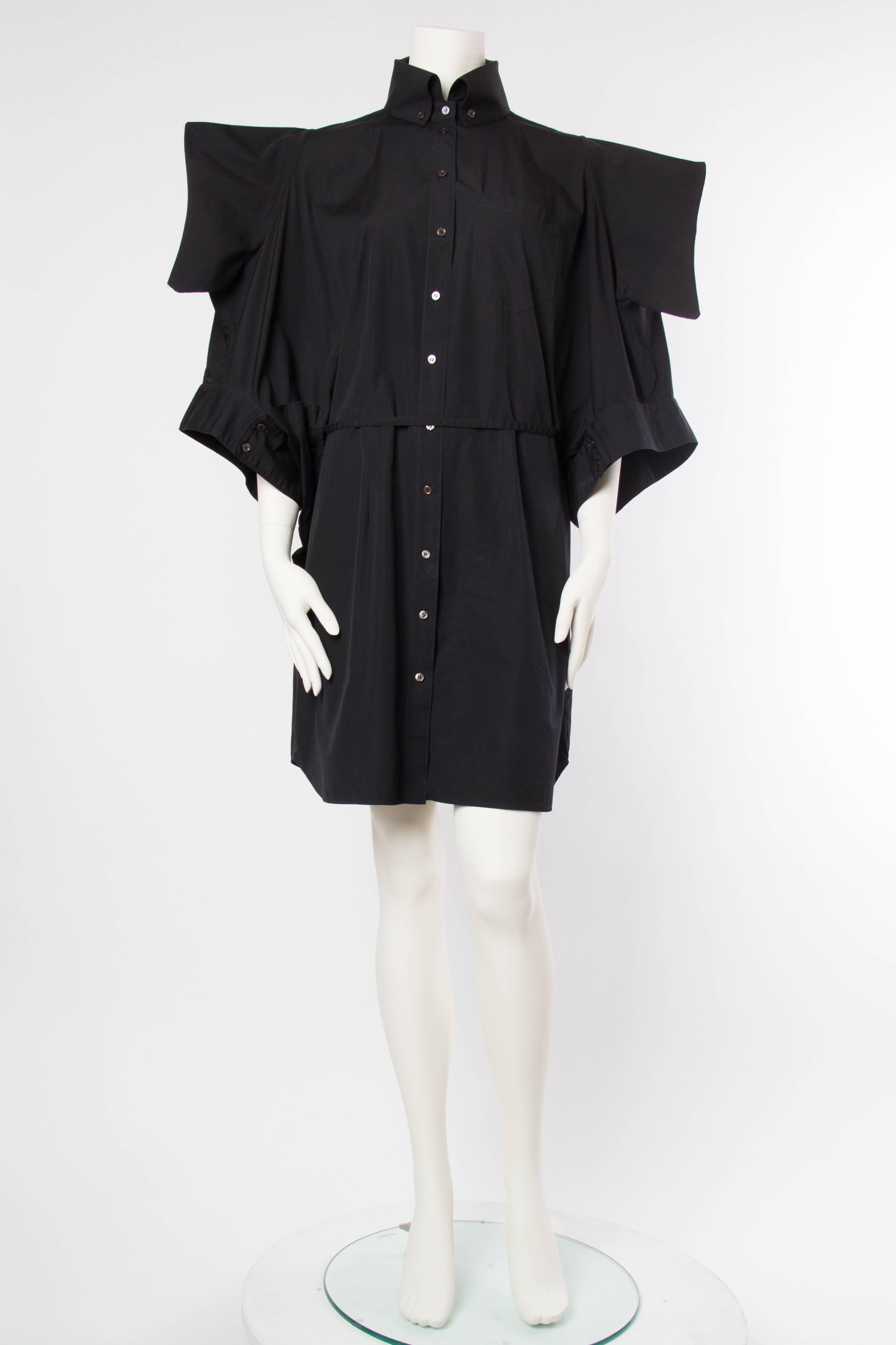 2000S ALEXANDER MCQUEEN - Robe chemise cocon en coton noir à manches kimono