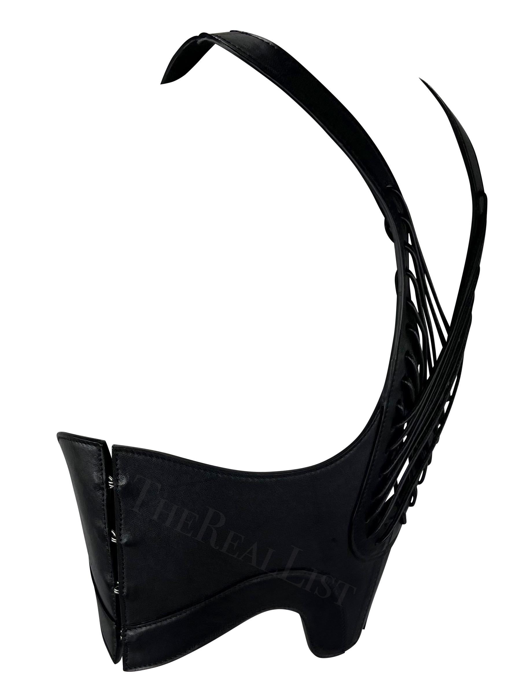 2000er Alexander McQueen Korsett-Oberteil aus schwarzem Leder mit gewebtem Leder Damen im Angebot