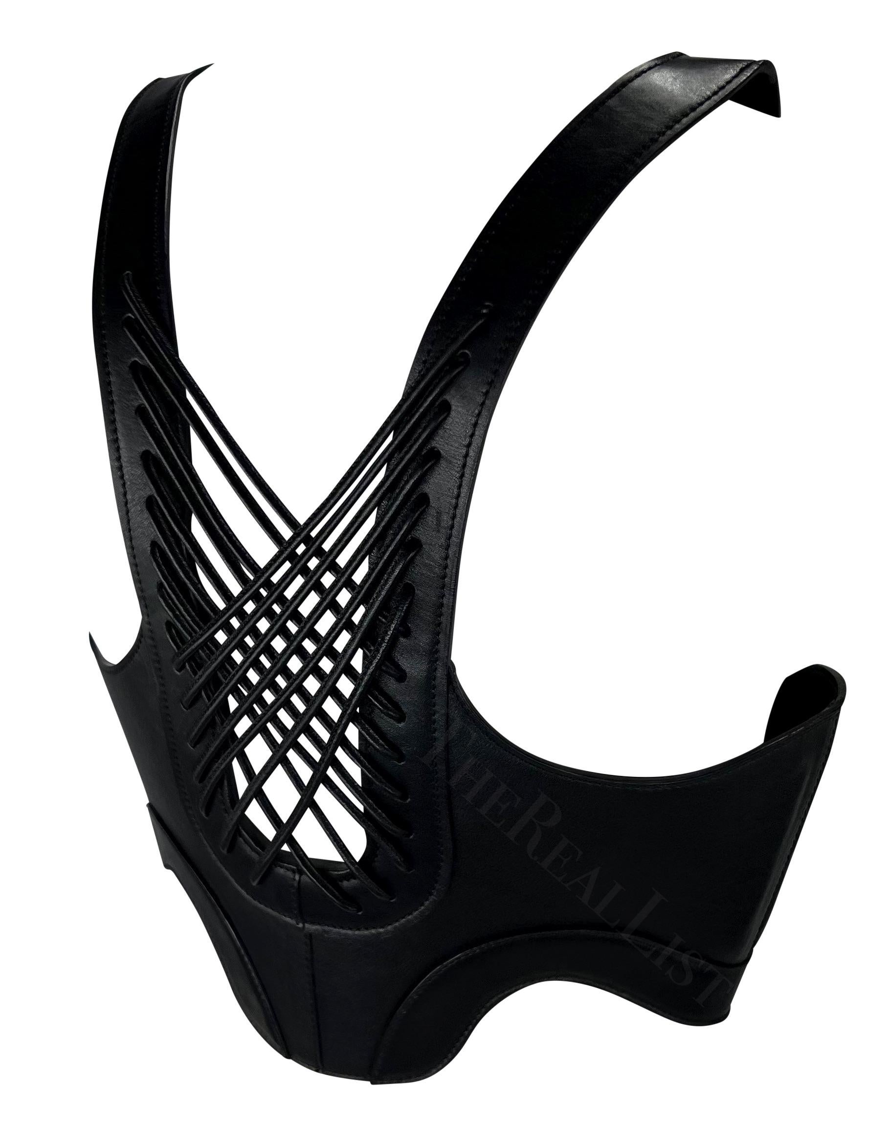 2000s Alexander McQueen - Top corset en cuir tressé noir en vente 2