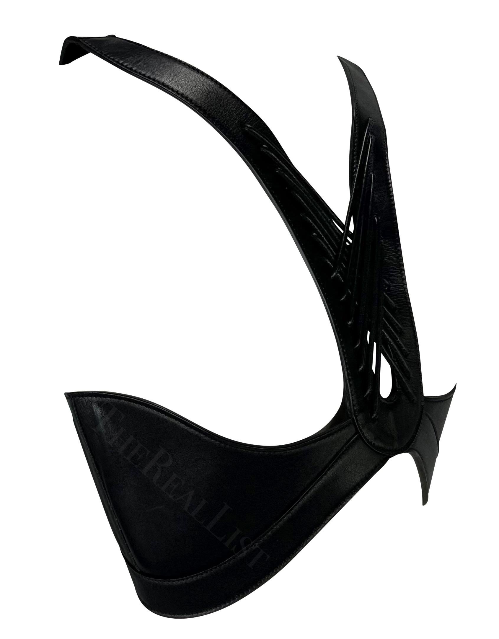 2000er Alexander McQueen Korsett-Oberteil aus schwarzem Leder mit gewebtem Leder im Angebot 4