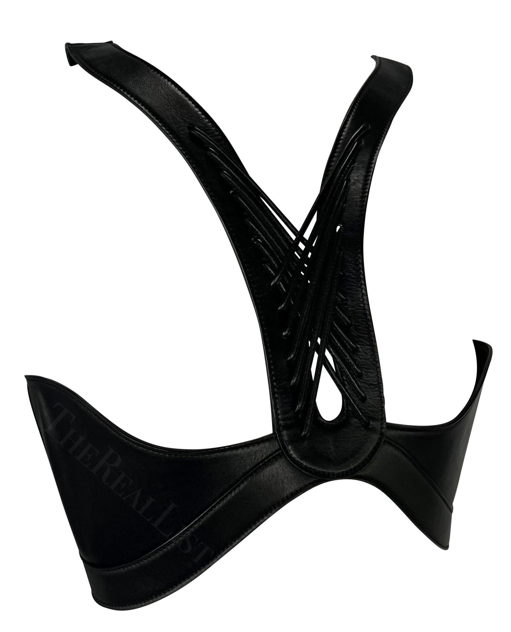 2000er Alexander McQueen Korsett-Oberteil aus schwarzem Leder mit gewebtem Leder im Angebot 5