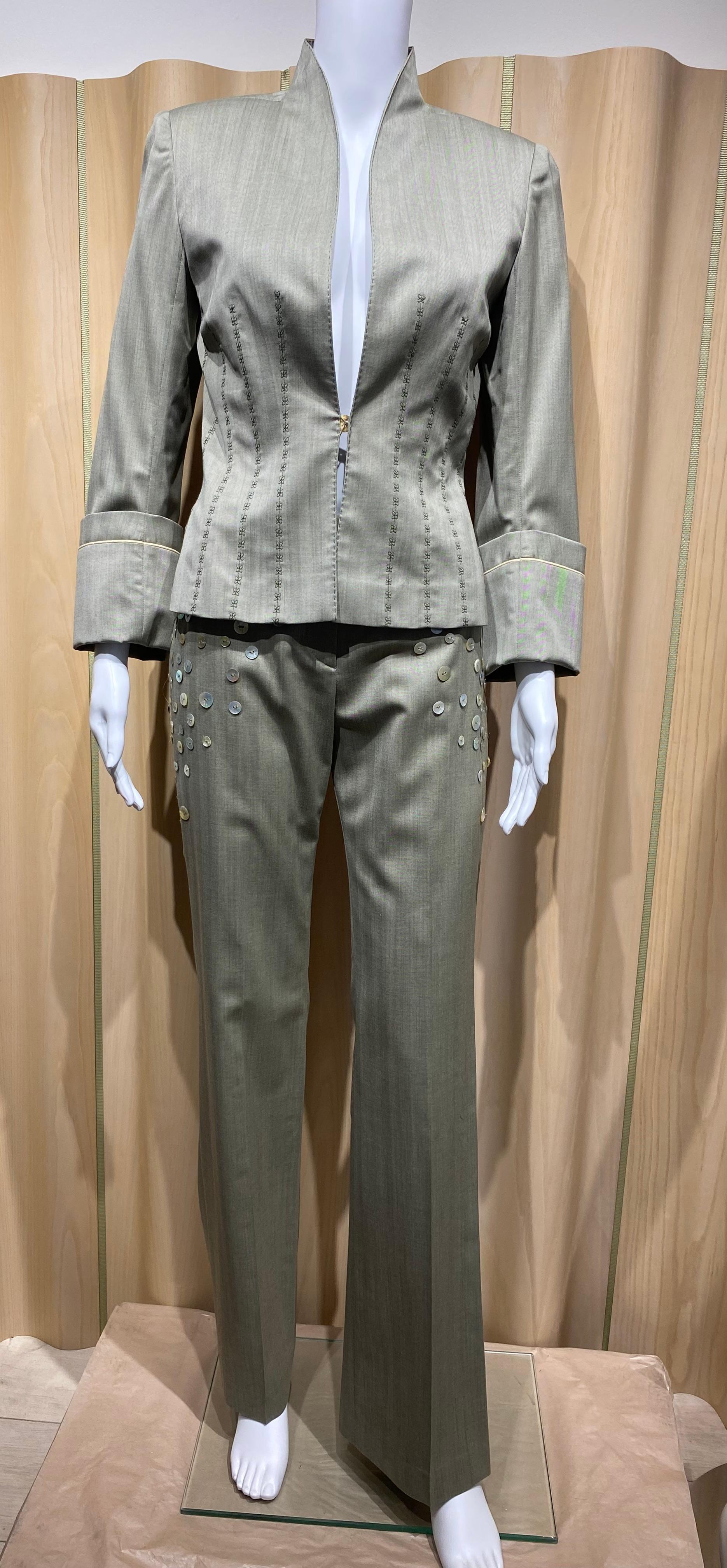 Ensemble veste et pantalon ajustés des années 2000 Alexander McQueen en vente 4