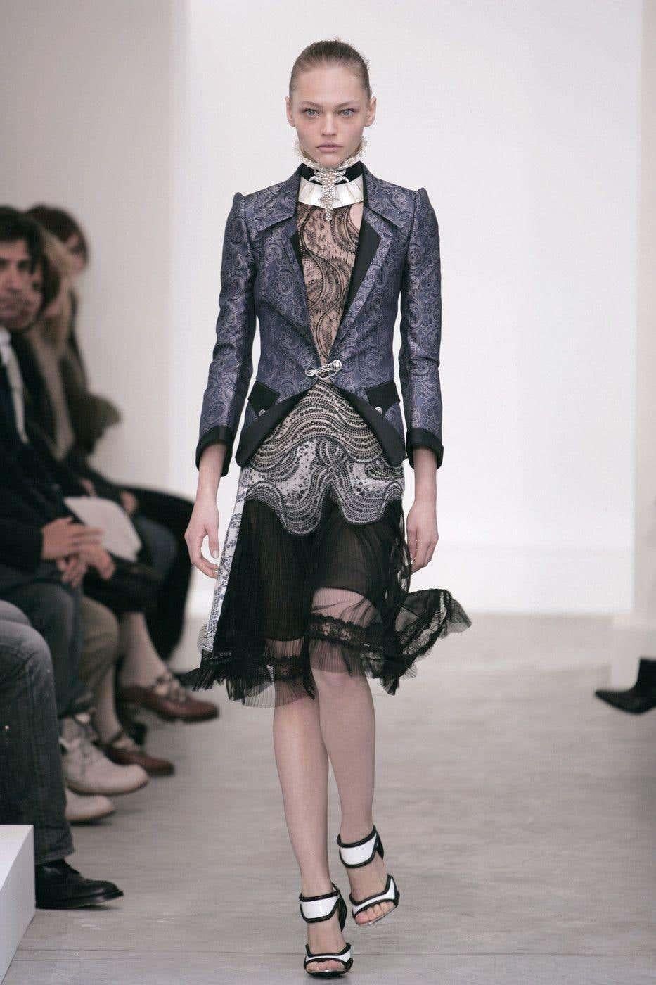 2000s Balenciaga Paisley Print  Three piece Suit by Nicolas Ghesquière For Sale 10