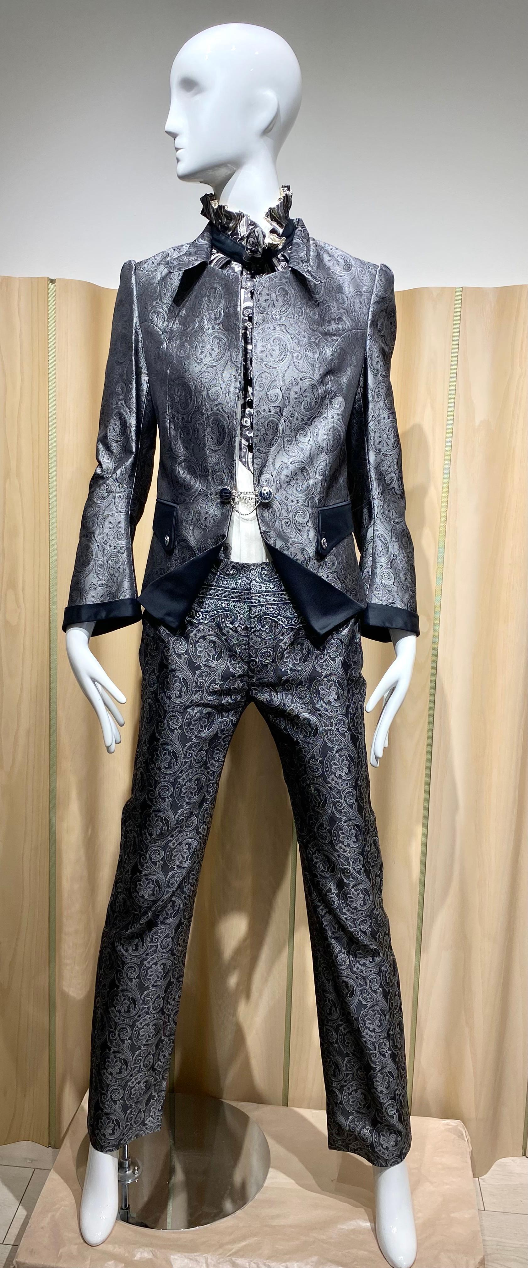 2000s Balenciaga Paisley Print  Three piece Suit by Nicolas Ghesquière For Sale 1