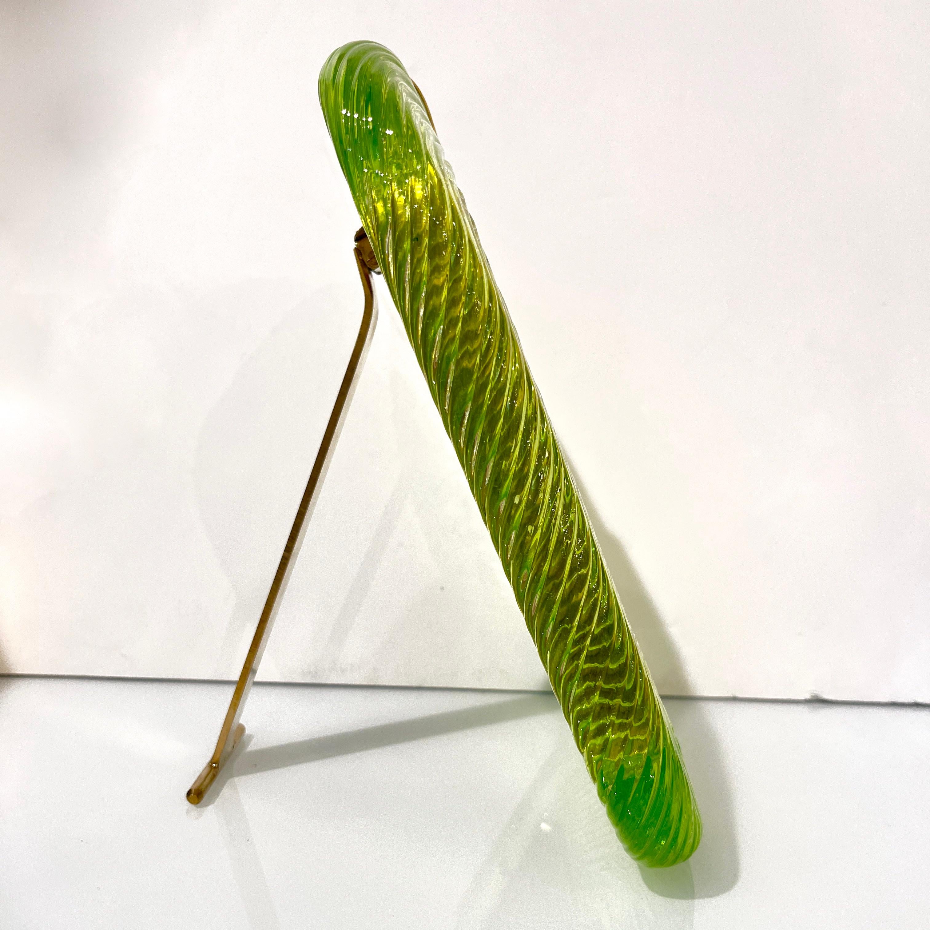 2000er Barovier Toso Italienischer Smaragdgrüner Murano Glas und Messing Bilderrahmen im Zustand „Neu“ im Angebot in New York, NY