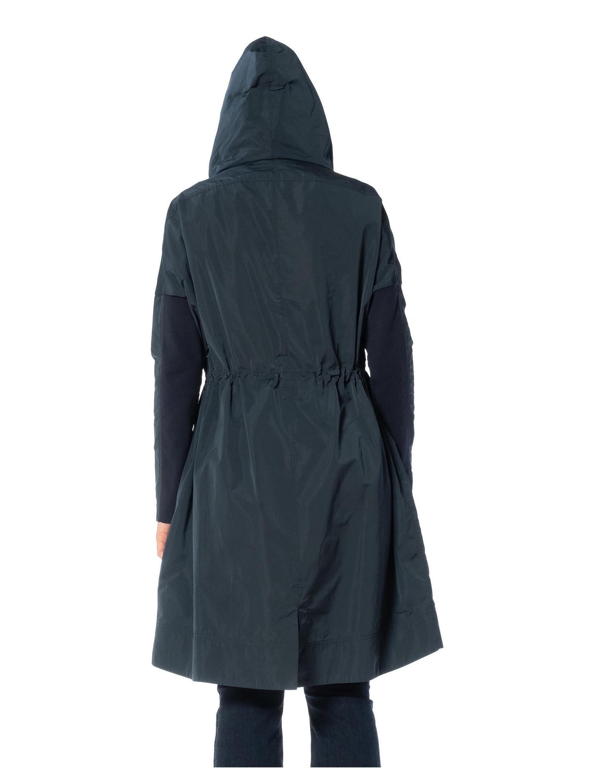 2000S BRUNELLO CUCINELLI Navy Blue Poly & Silk Rain Jacket With Elastic Waist For Sale 4